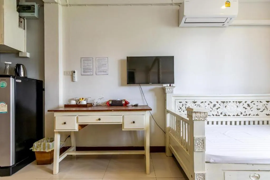 TV and multimedia in Narastay @ Phrom Phong