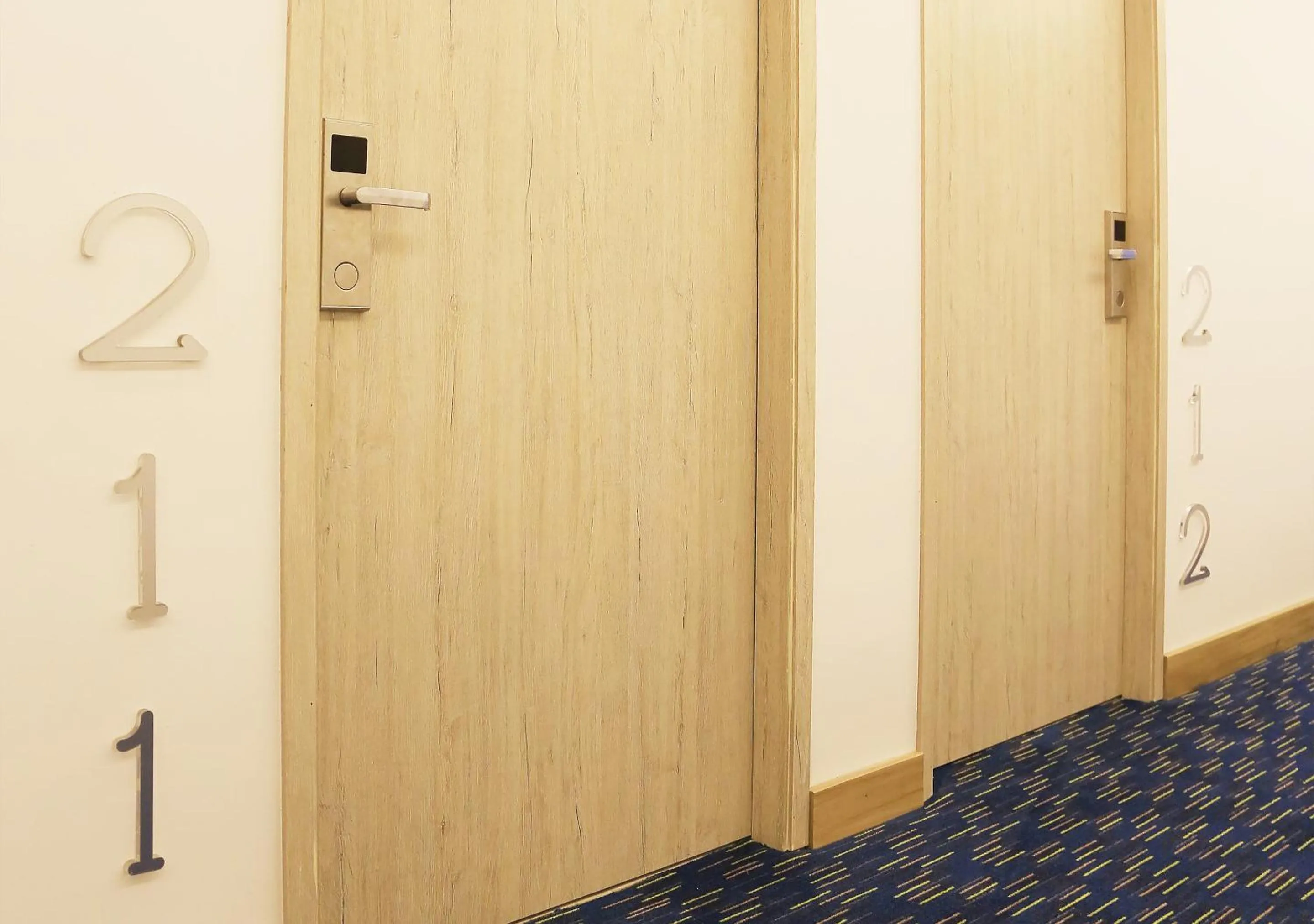 Property building in Washington Plaza