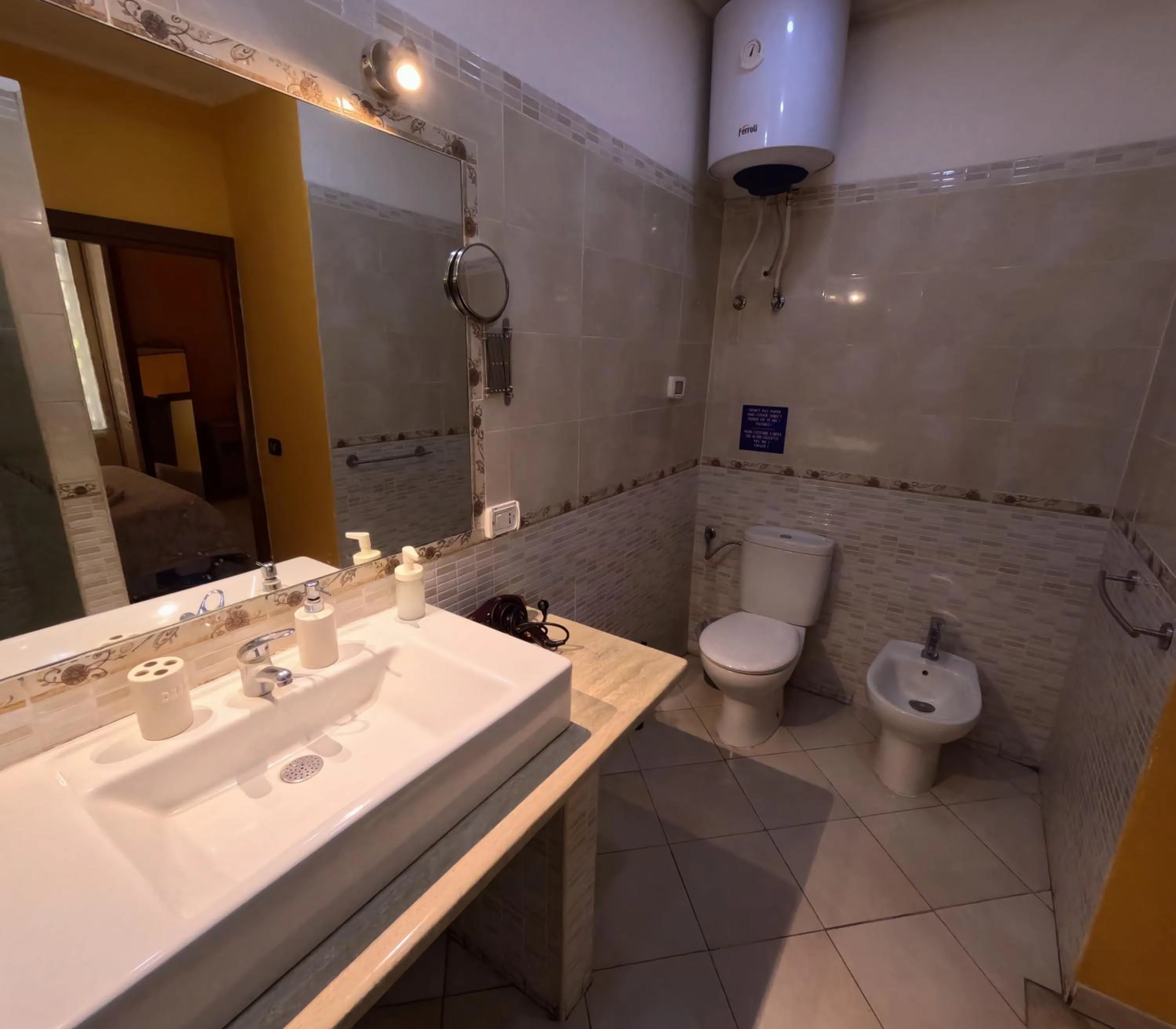 Toilet in Hotel Gorizia