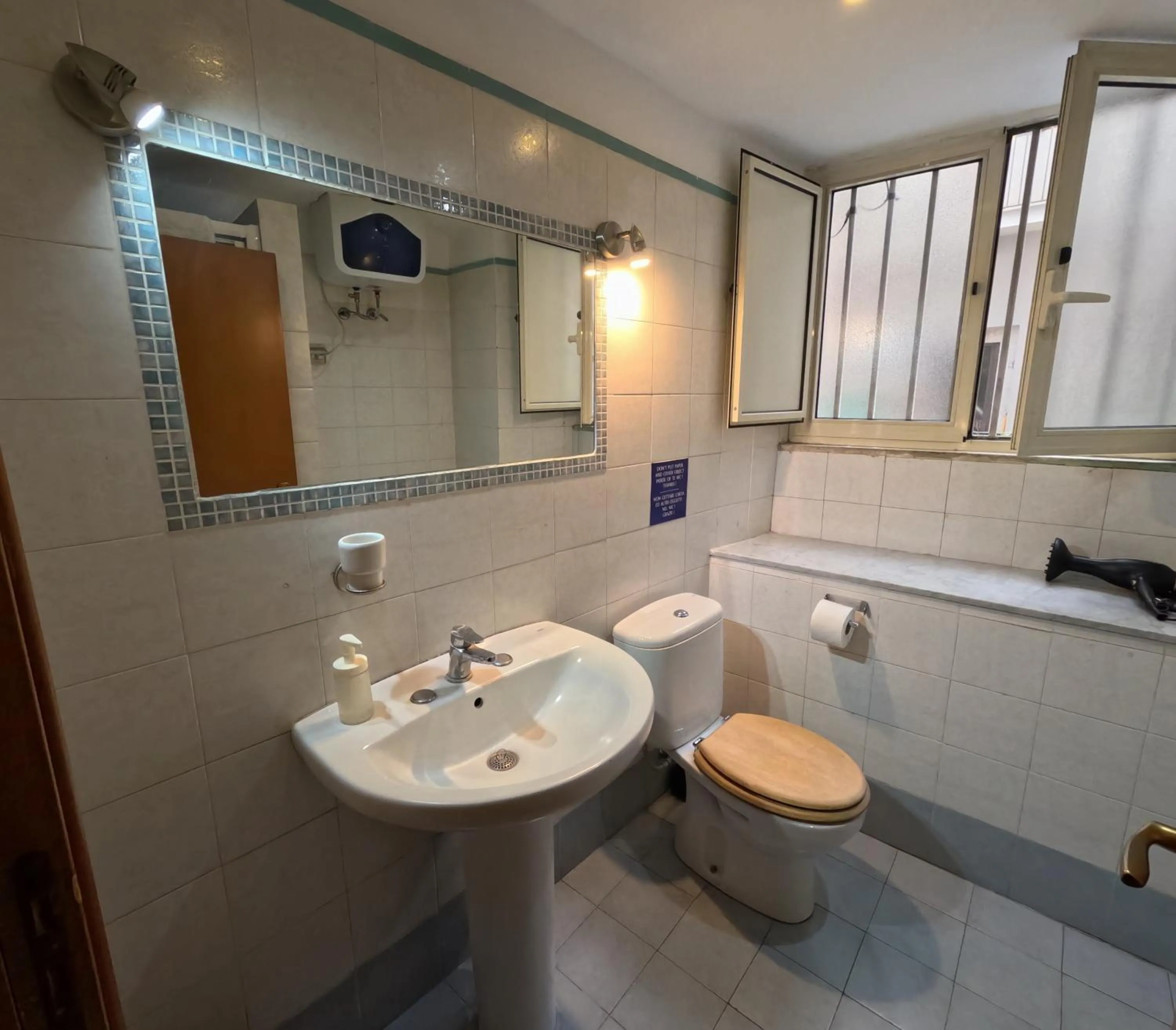 Bathroom in Hotel Gorizia