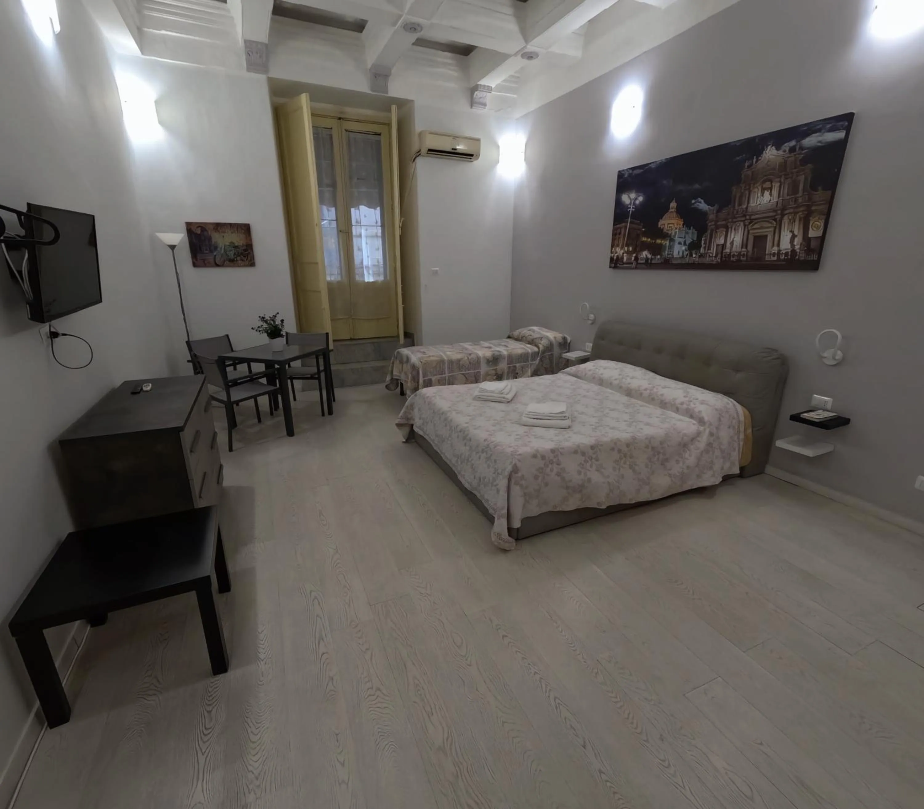 Photo of the whole room, Bed in Hotel Gorizia