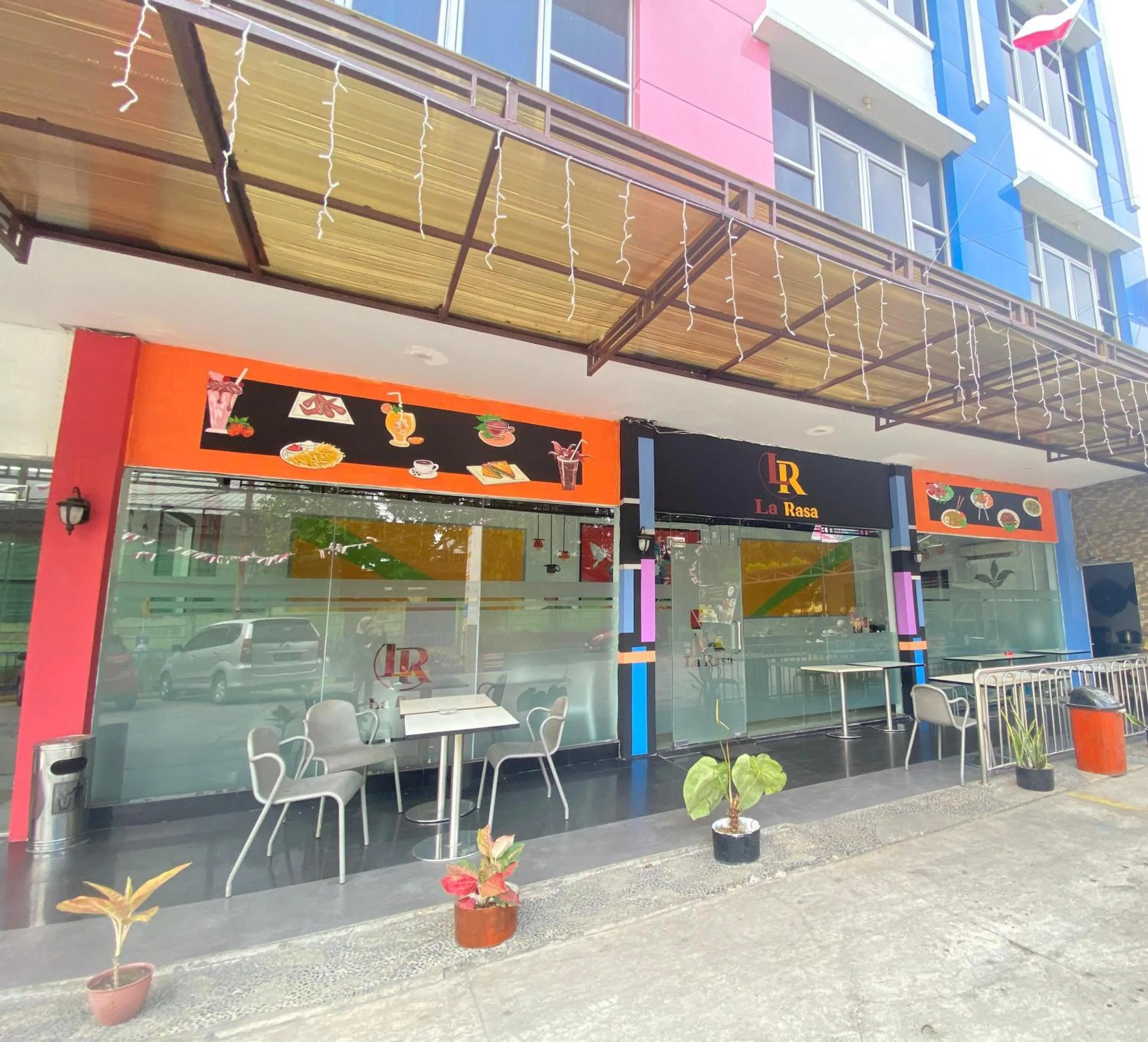 Restaurant/places to eat in Ruma Ruma Hotel Kenten - Palembang