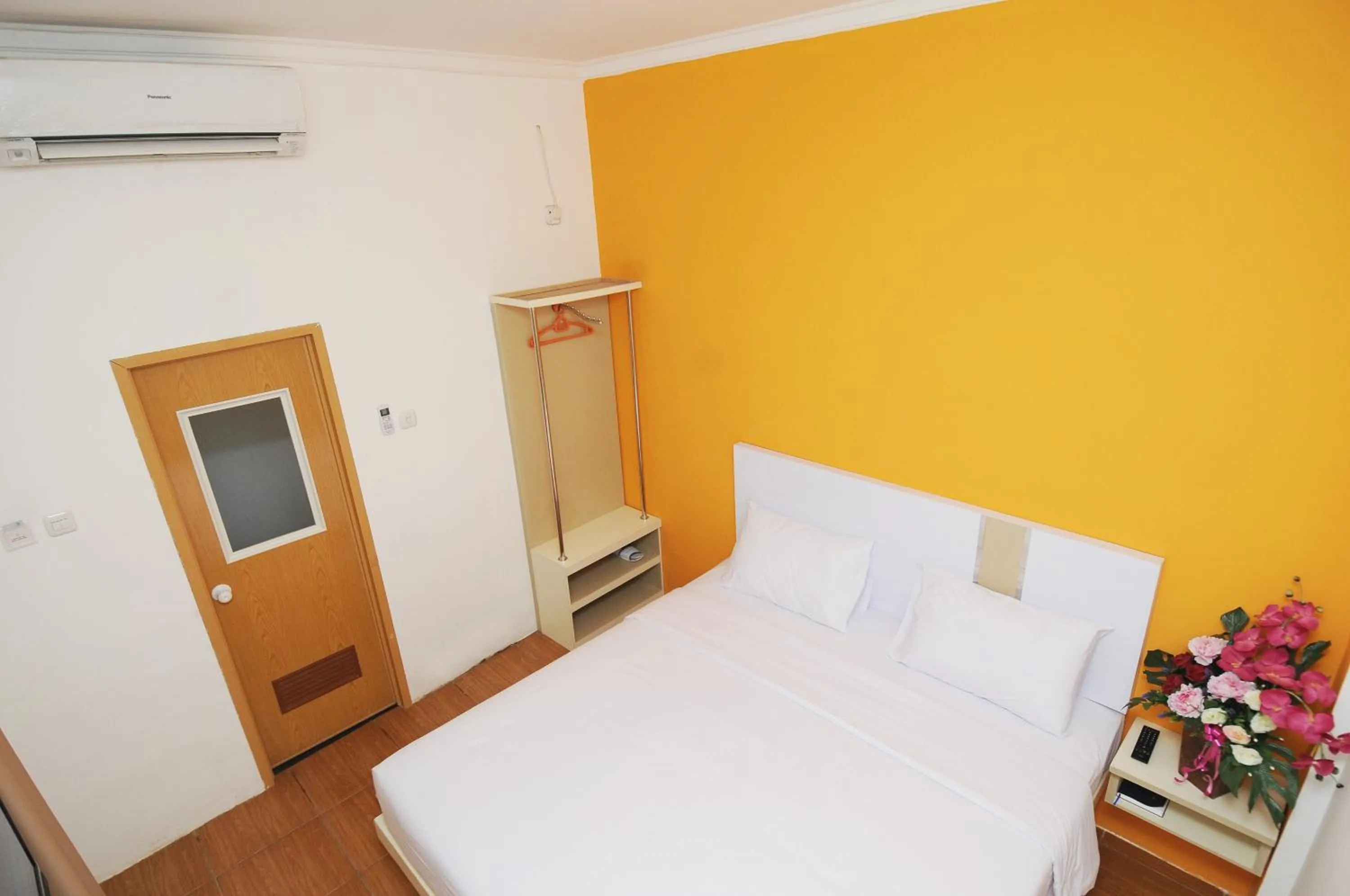 Bedroom, Bed in Ruma Ruma Hotel Kenten - Palembang