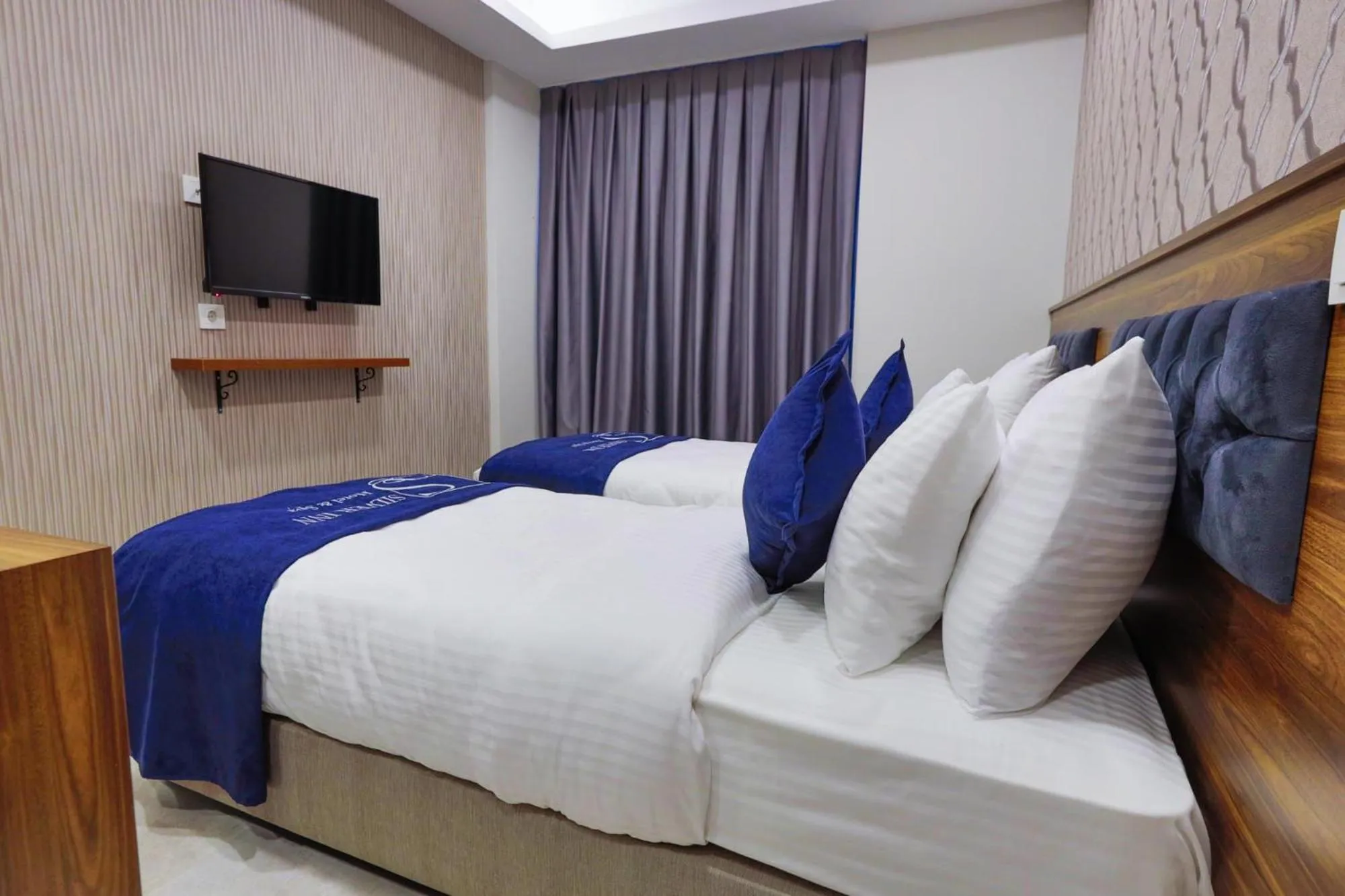 Bedroom, Bed in Silver Inn Spa