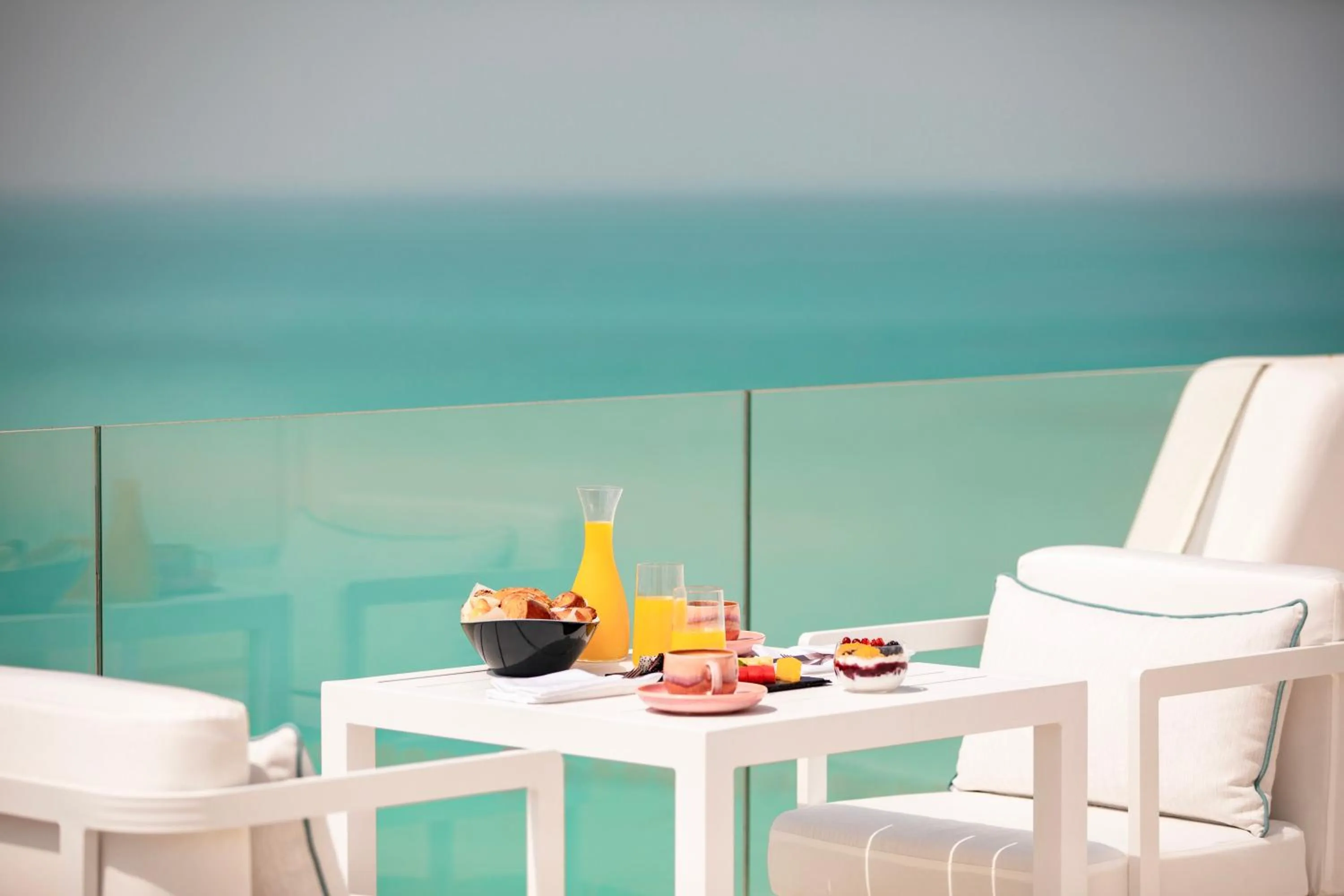 Breakfast in Anantara Santorini Abu Dhabi Retreat-Adults Only