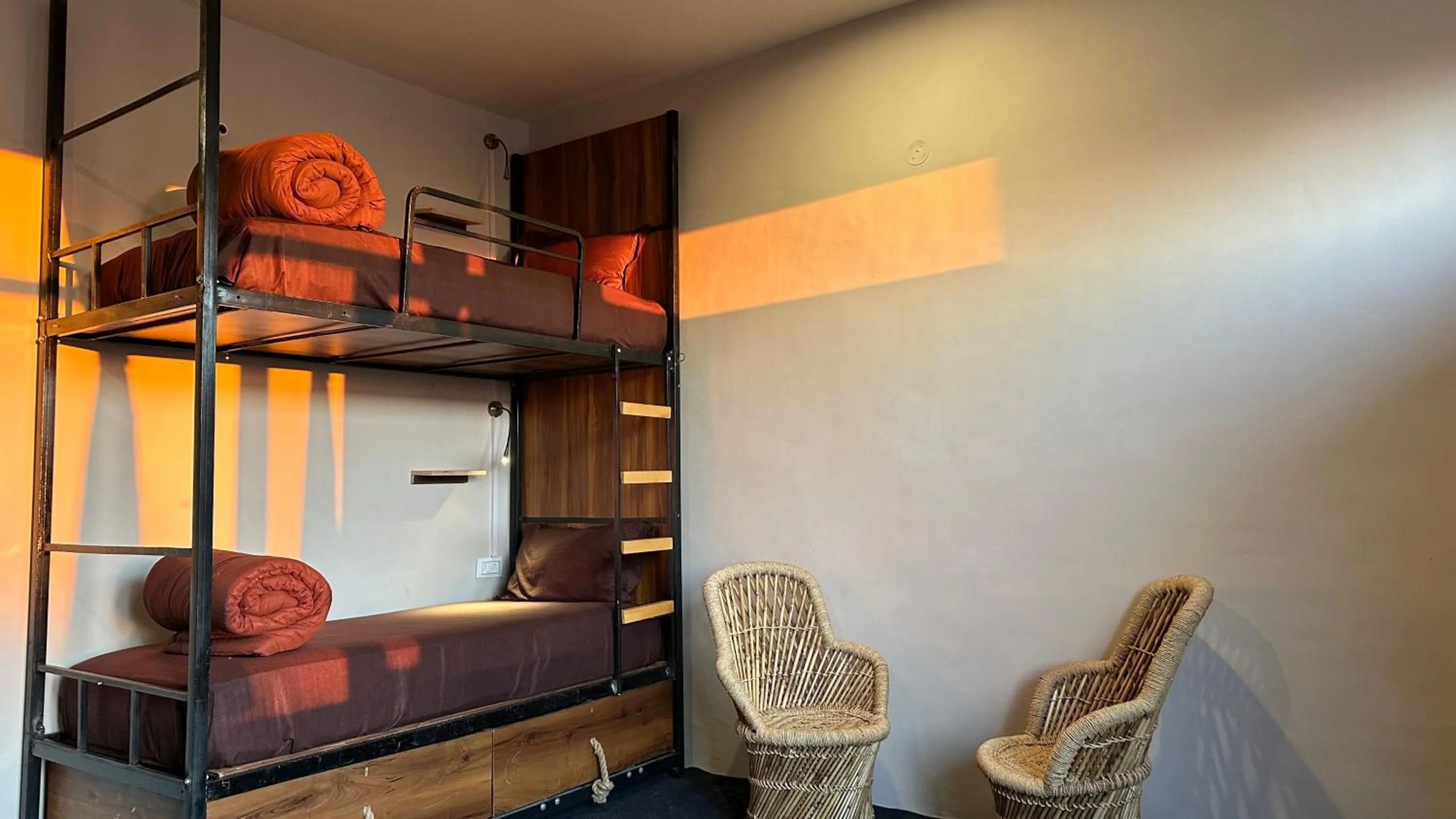 Seating area, Bed in The Lumi