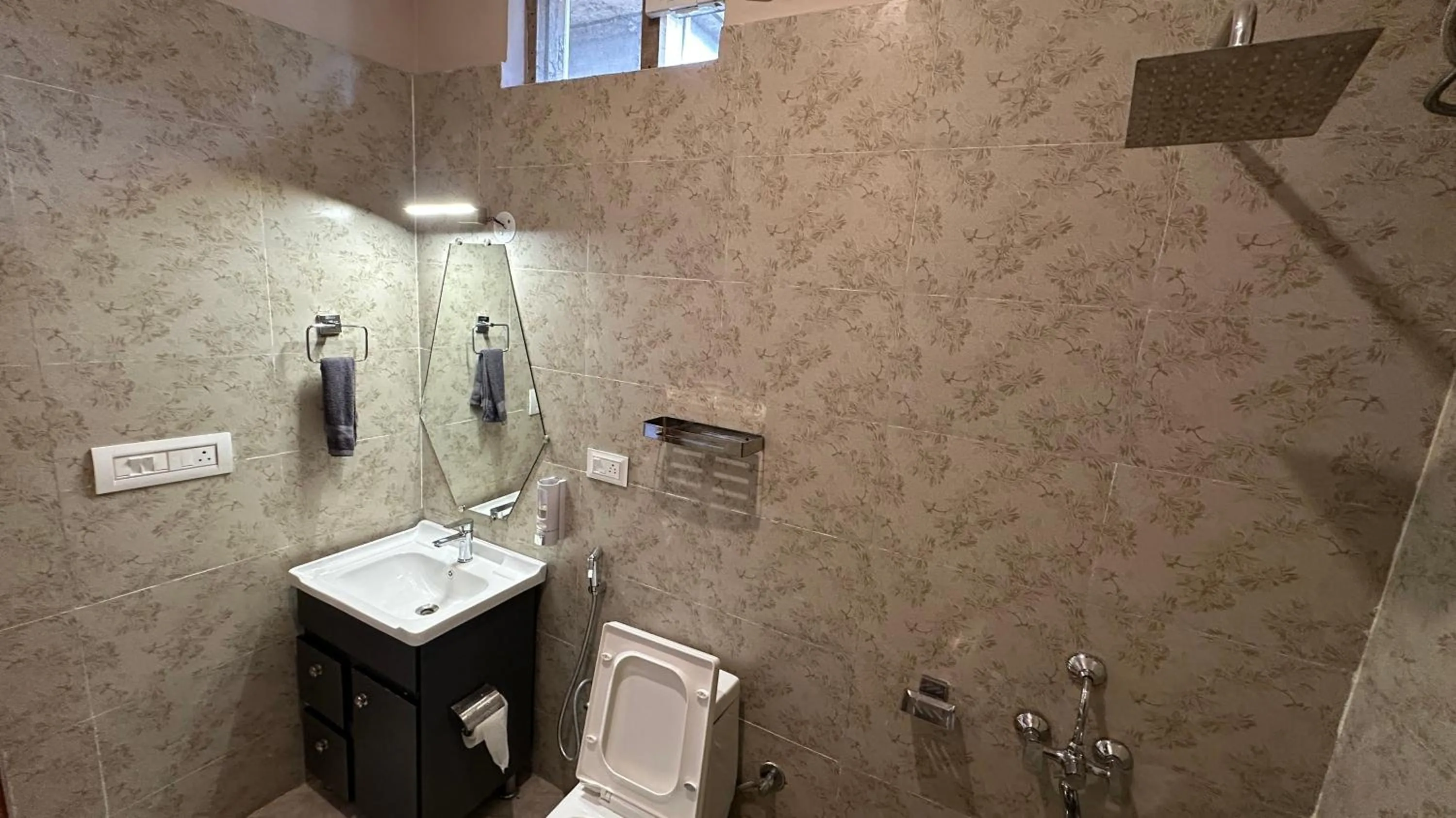 Bathroom in The Lumi