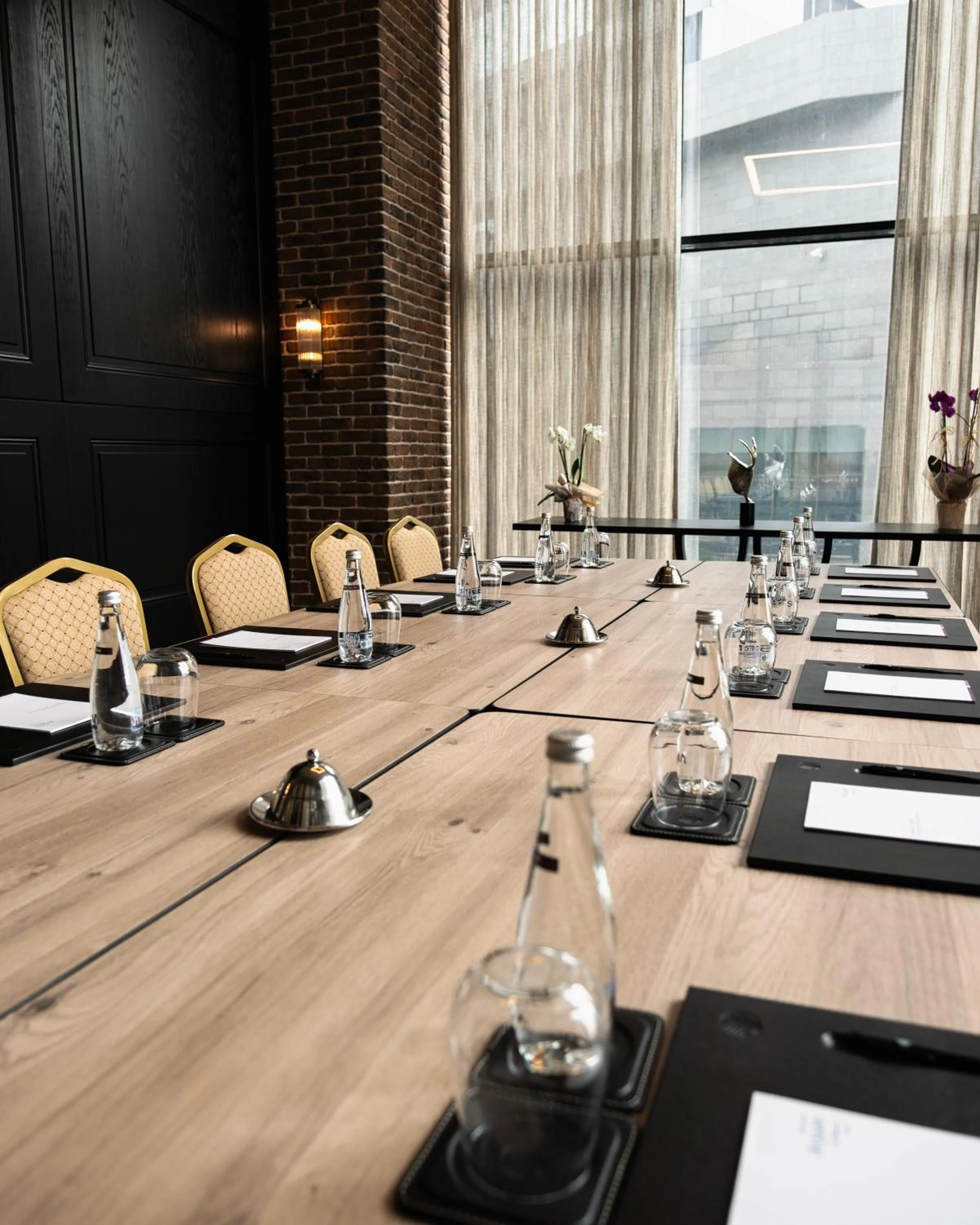 Meeting/conference room in Bomonti Arjaan by Rotana