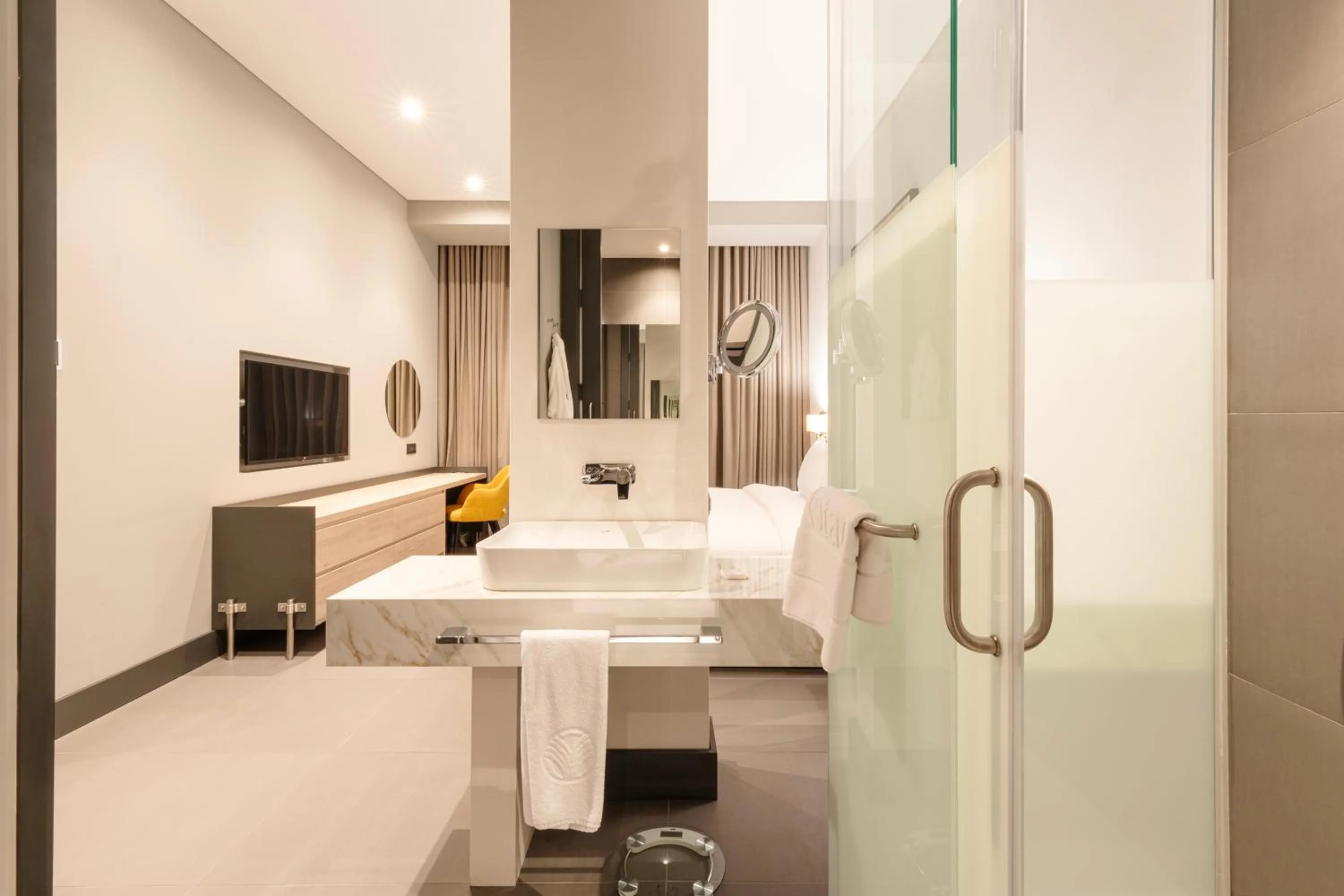 Bedroom, Bed in Bomonti Arjaan by Rotana