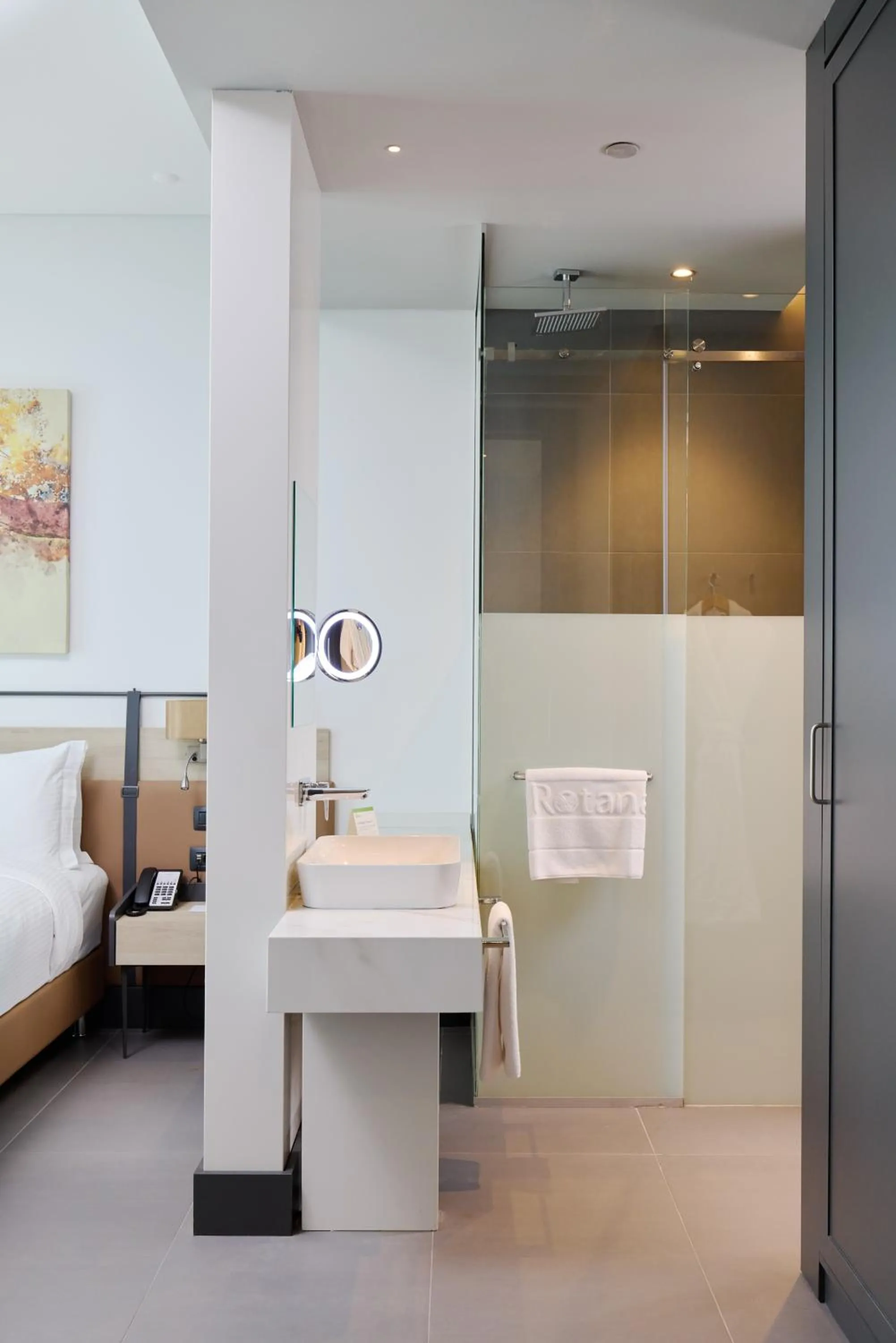 Shower in Bomonti Arjaan by Rotana