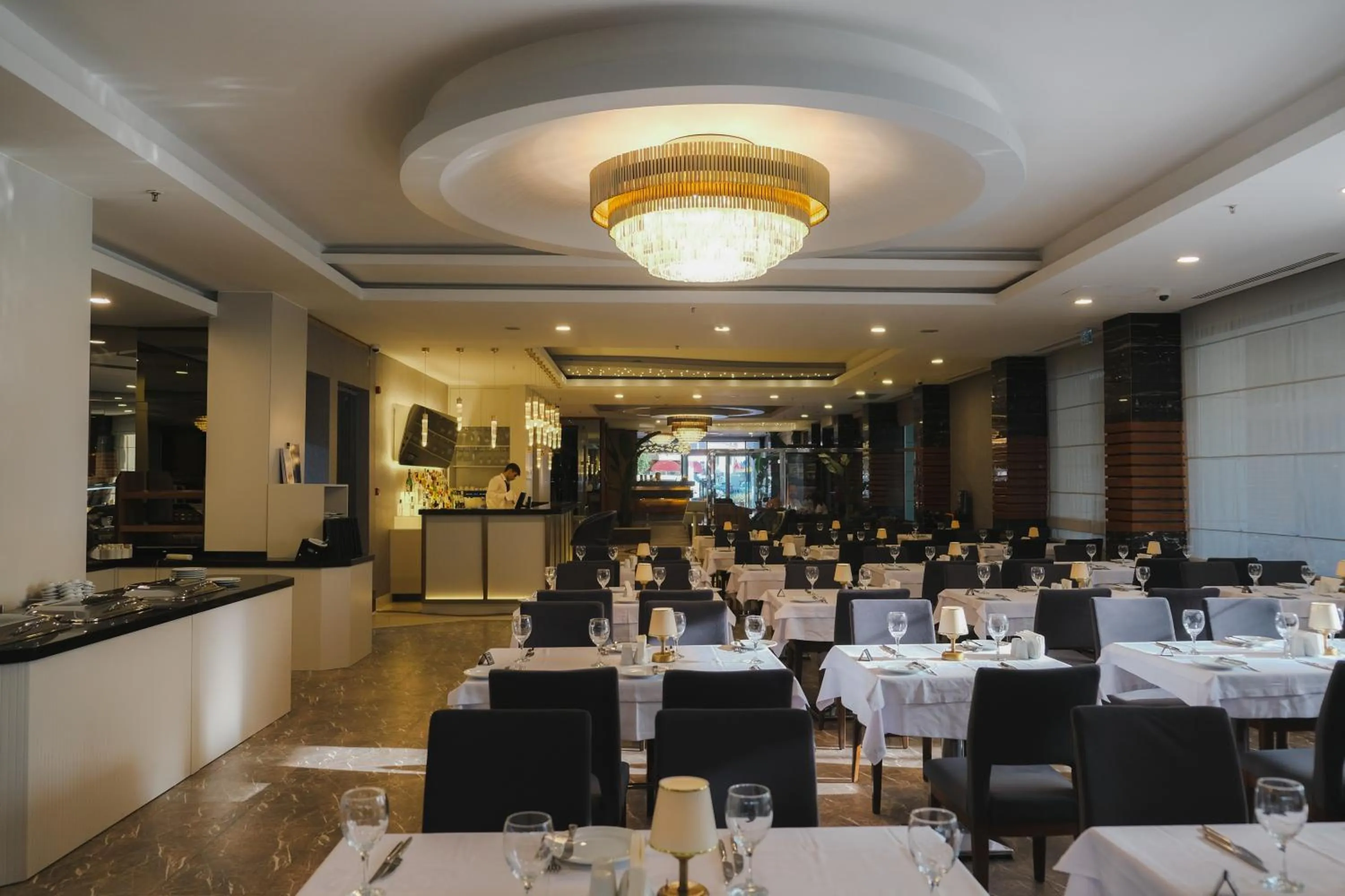 Restaurant/places to eat in ARMİS HOTEL