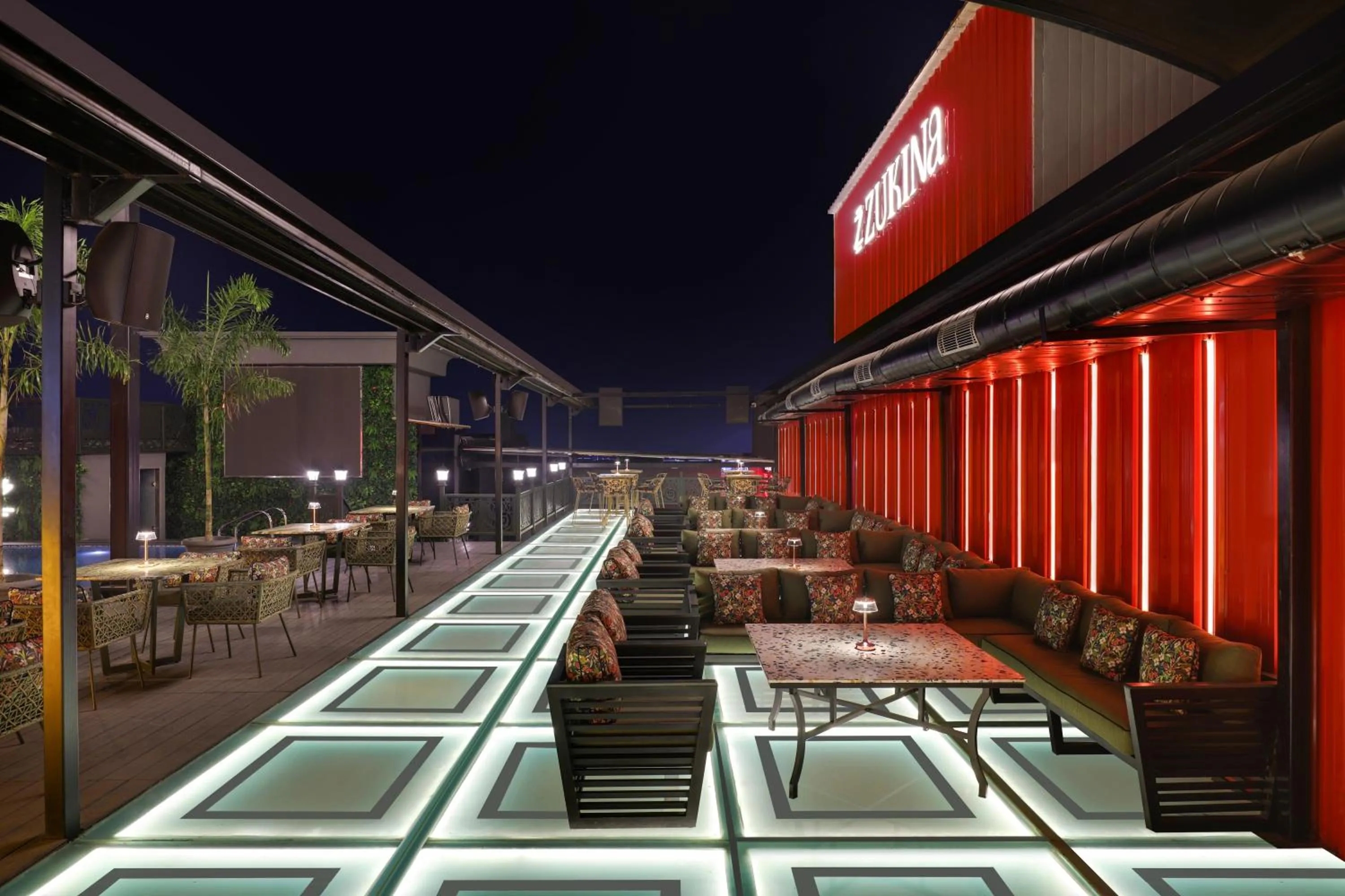 Seating area in Lemon Tree Hotel, Hisar