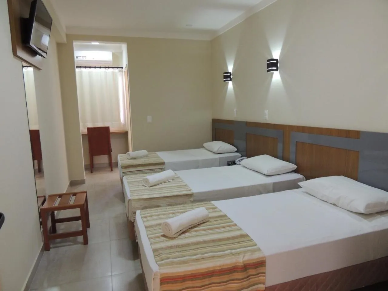 Photo of the whole room, Bed in Perola Verde Hotel