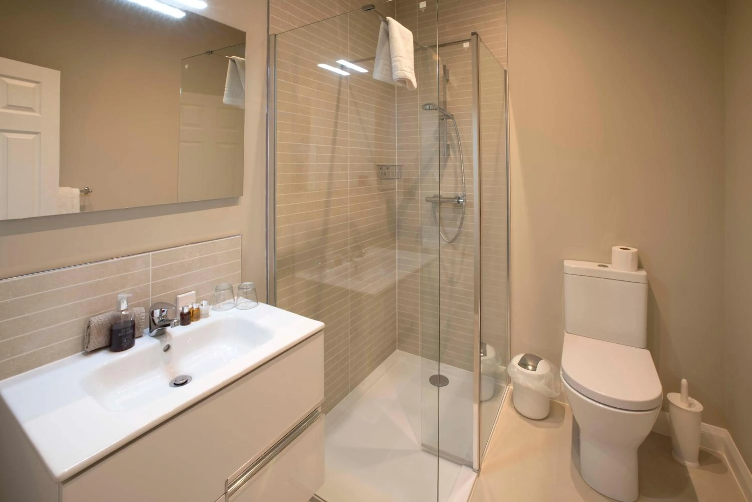 Bathroom in Yorke Lodge Bed and Breakfast