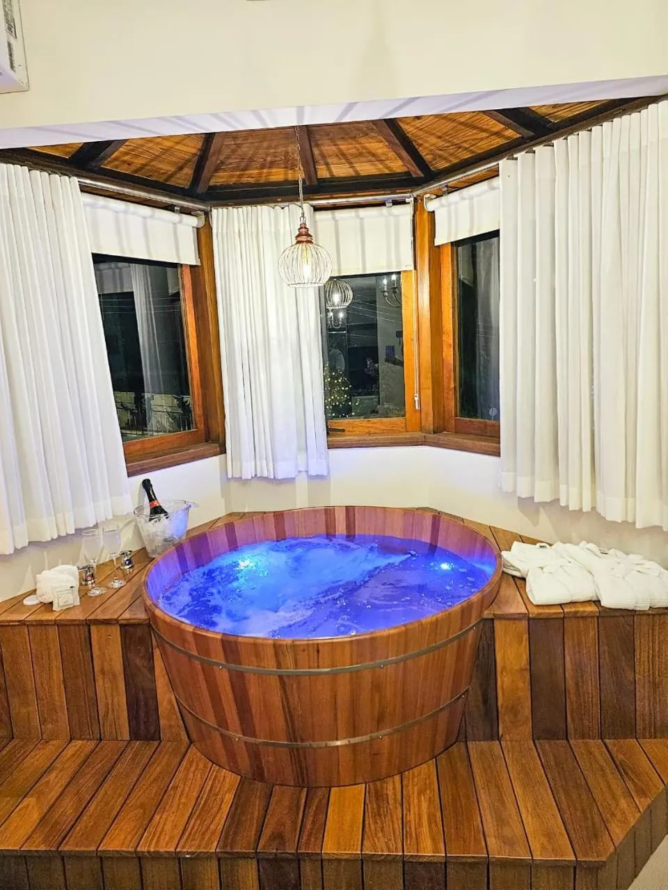 Hot Tub in Pousada Valle das Flores Monte Verde