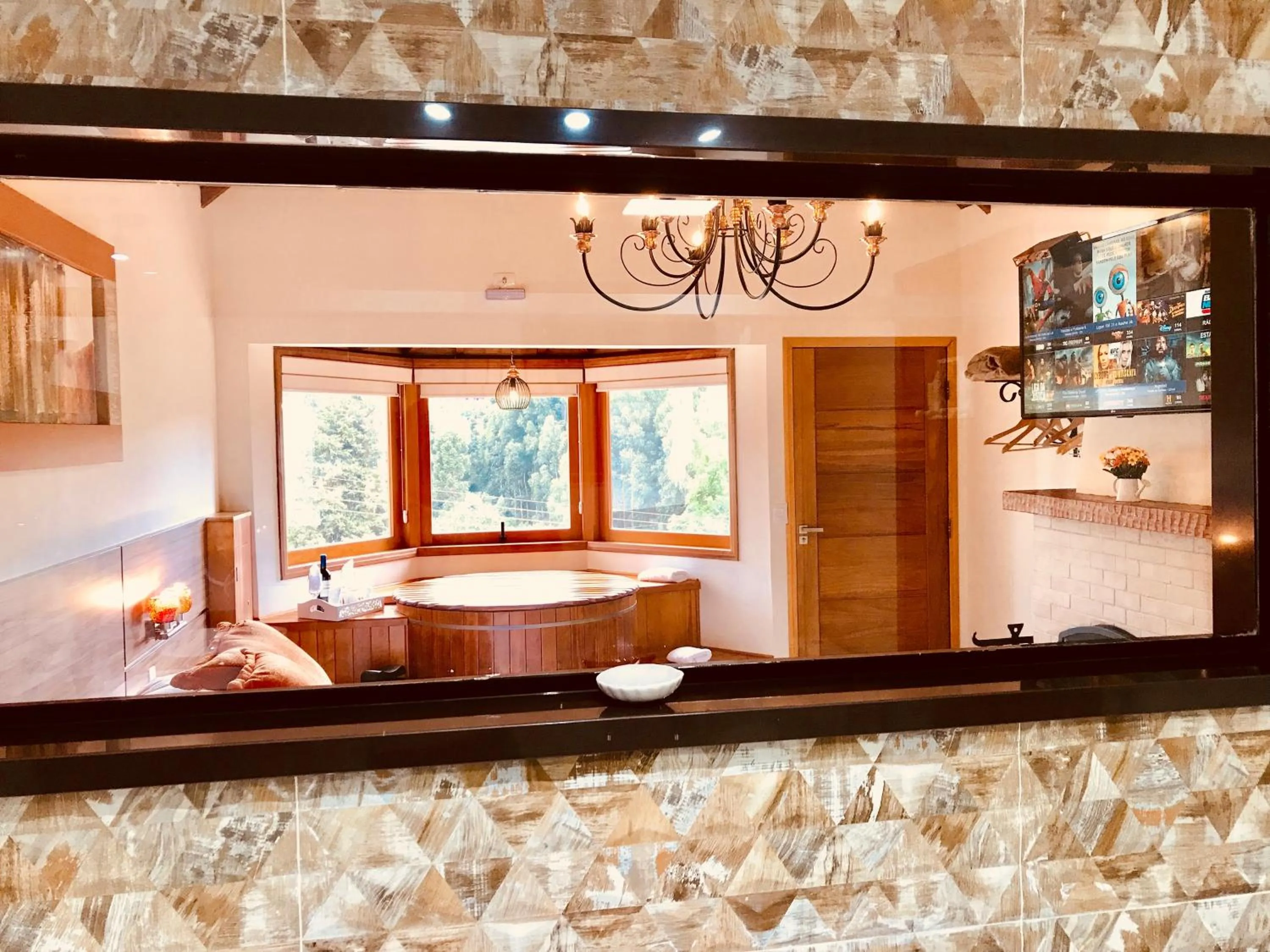 Photo of the whole room in Pousada Valle das Flores Monte Verde