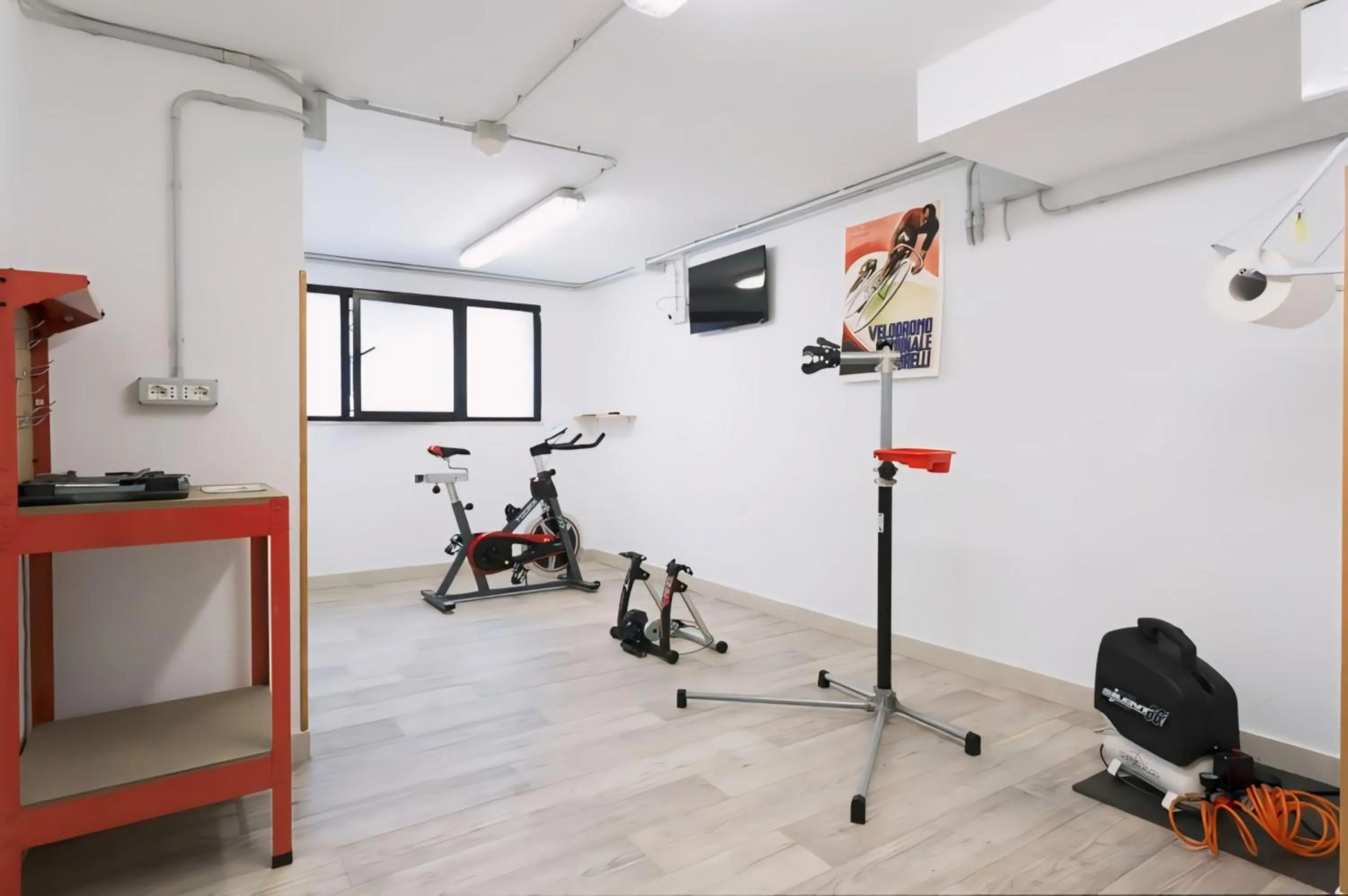 Fitness centre/facilities in Le Rose Residence & Bici House