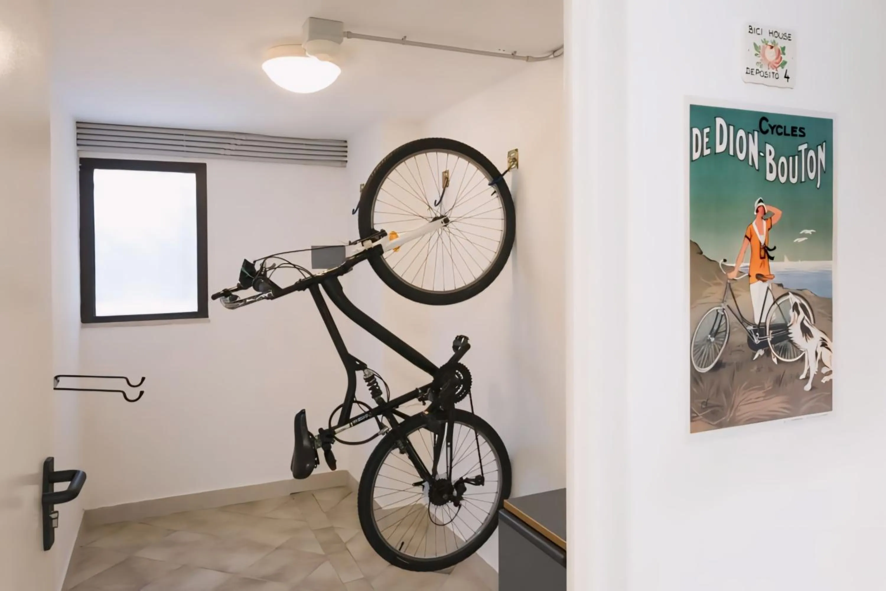 Cycling in Le Rose Residence & Bici House