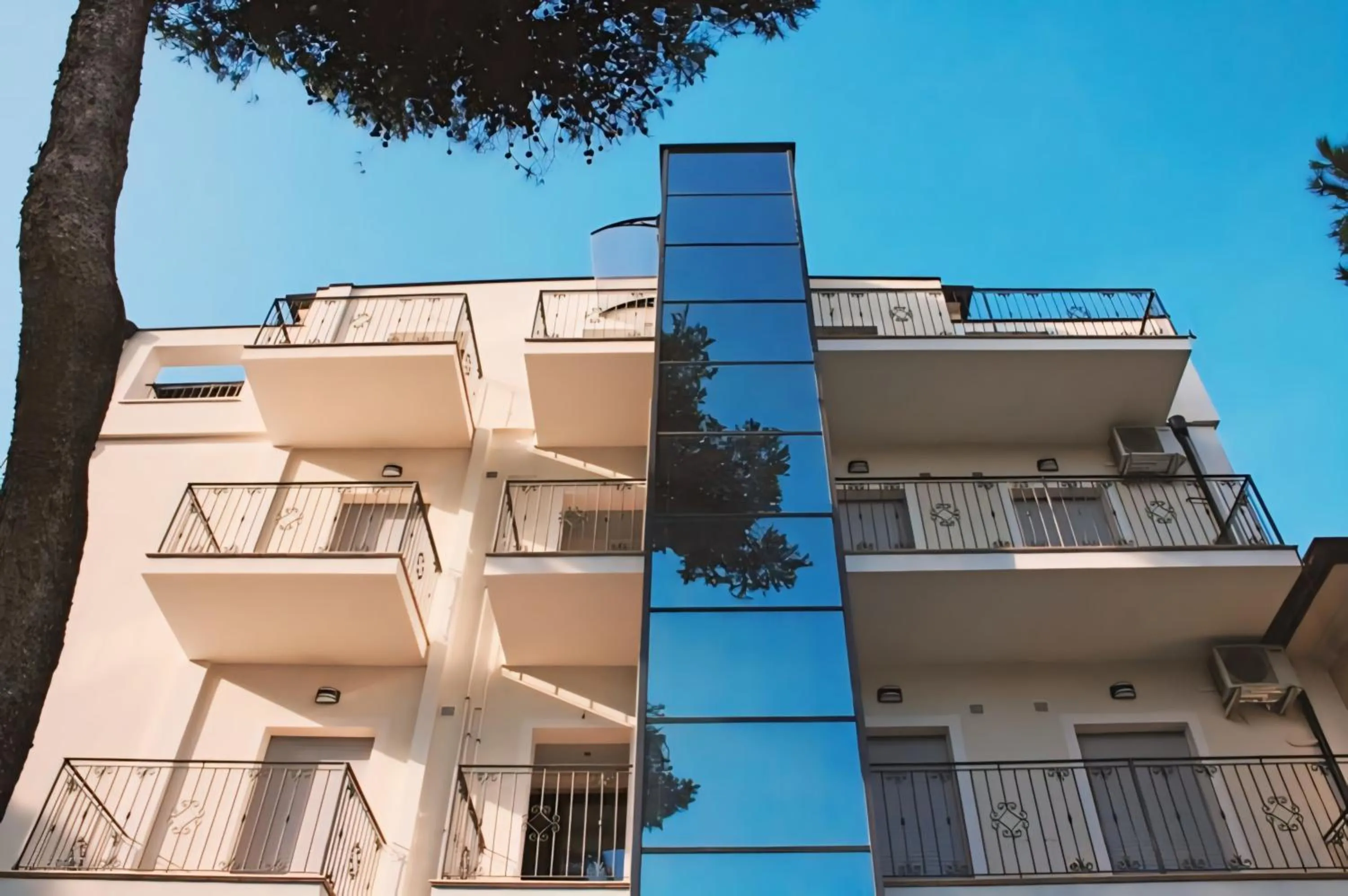 Property building in Le Rose Residence & Bici House