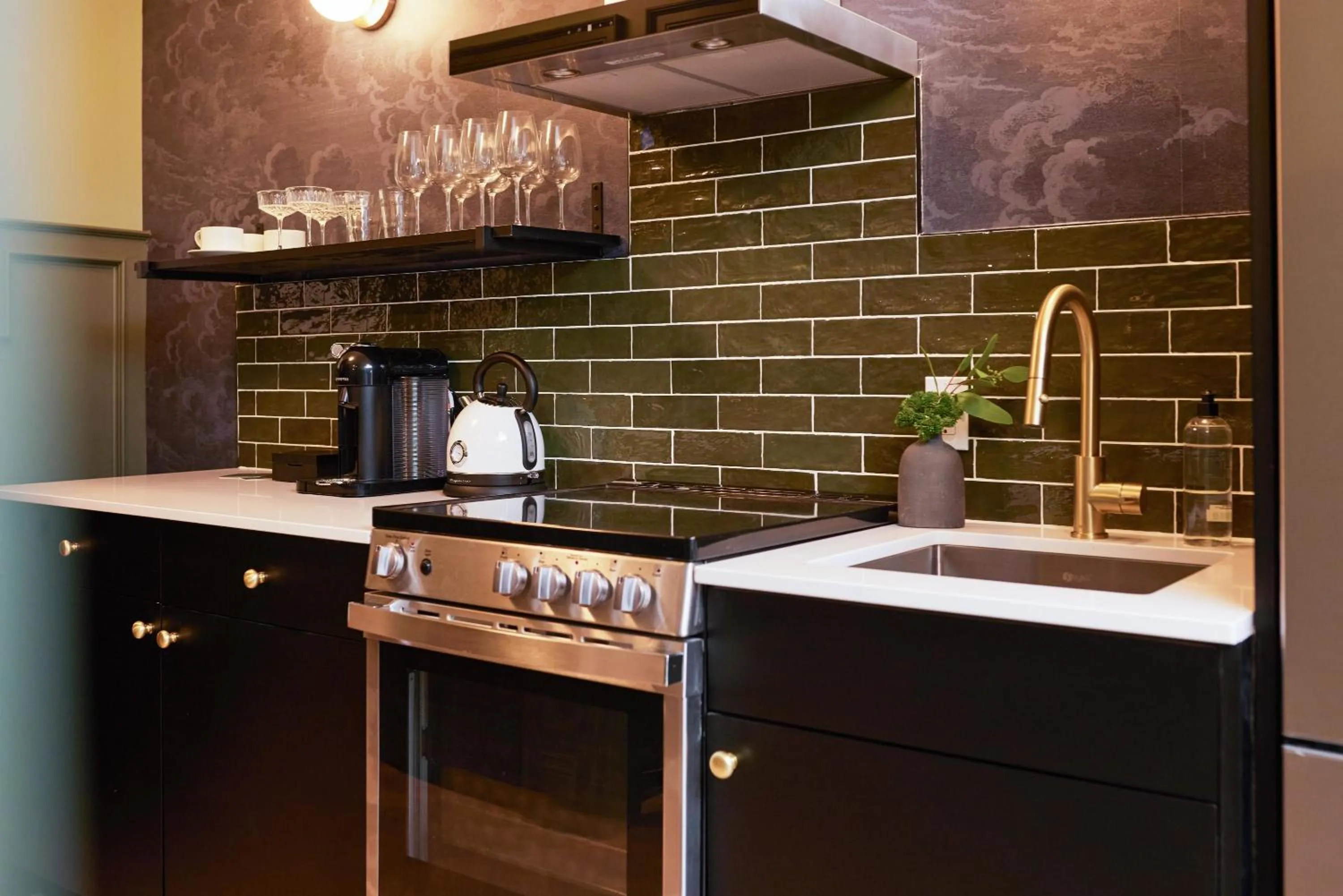 Kitchen or kitchenette in The Dorchester Hotel