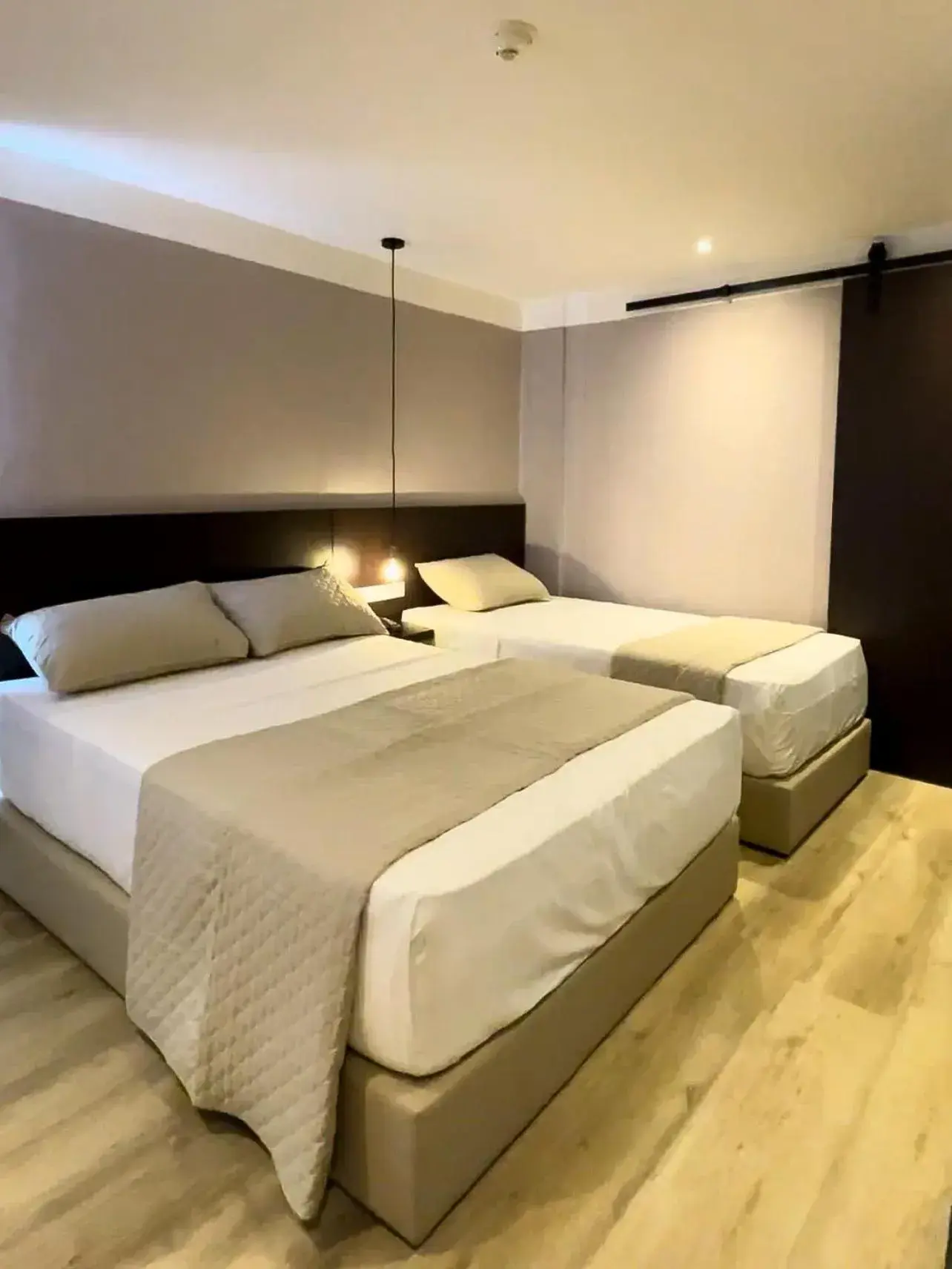 Deluxe Triple Room in Hotel Grand Galaxie Deluxe Triple Room in Hotel Grand Galaxie