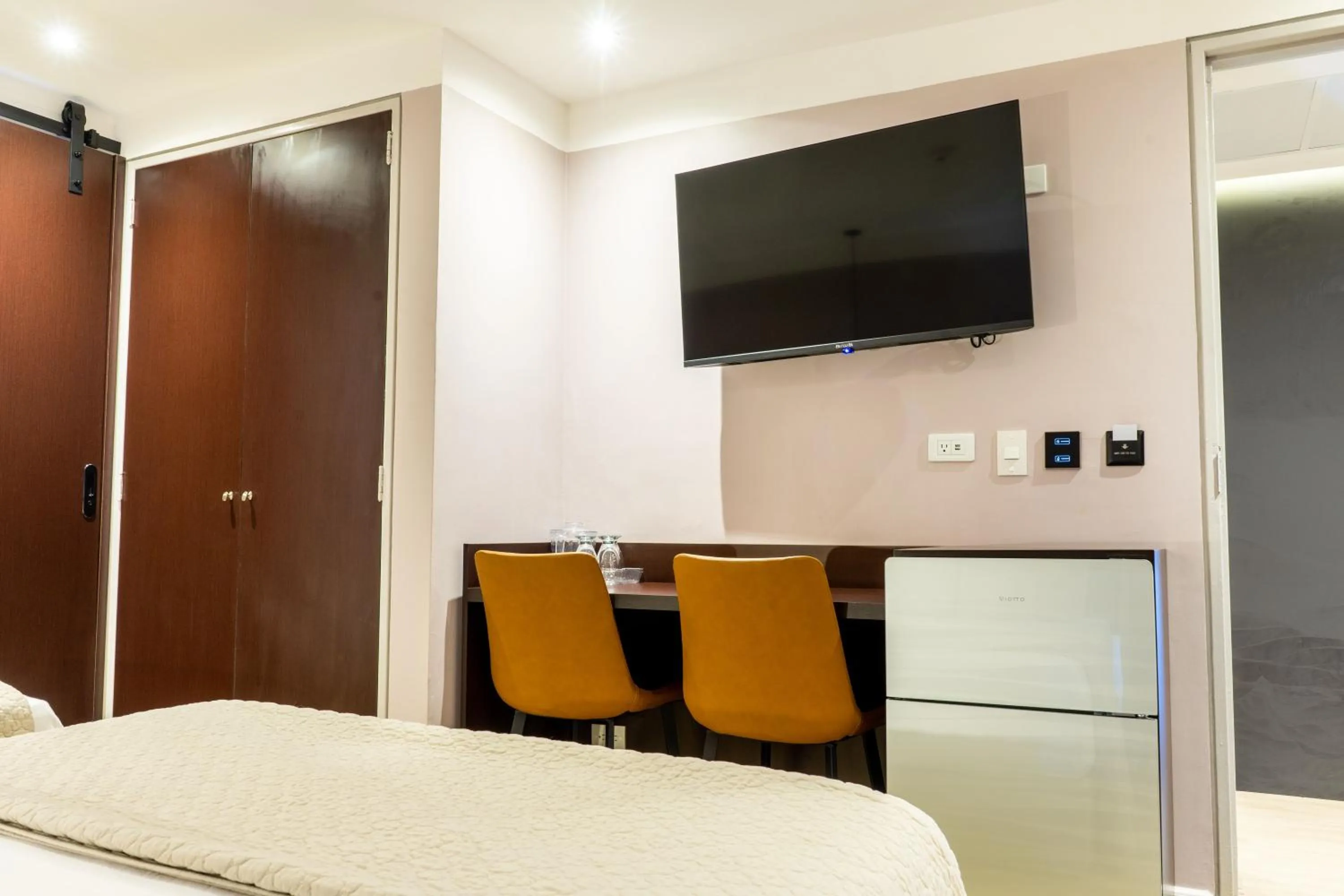 Bed in Hotel Grand Galaxie