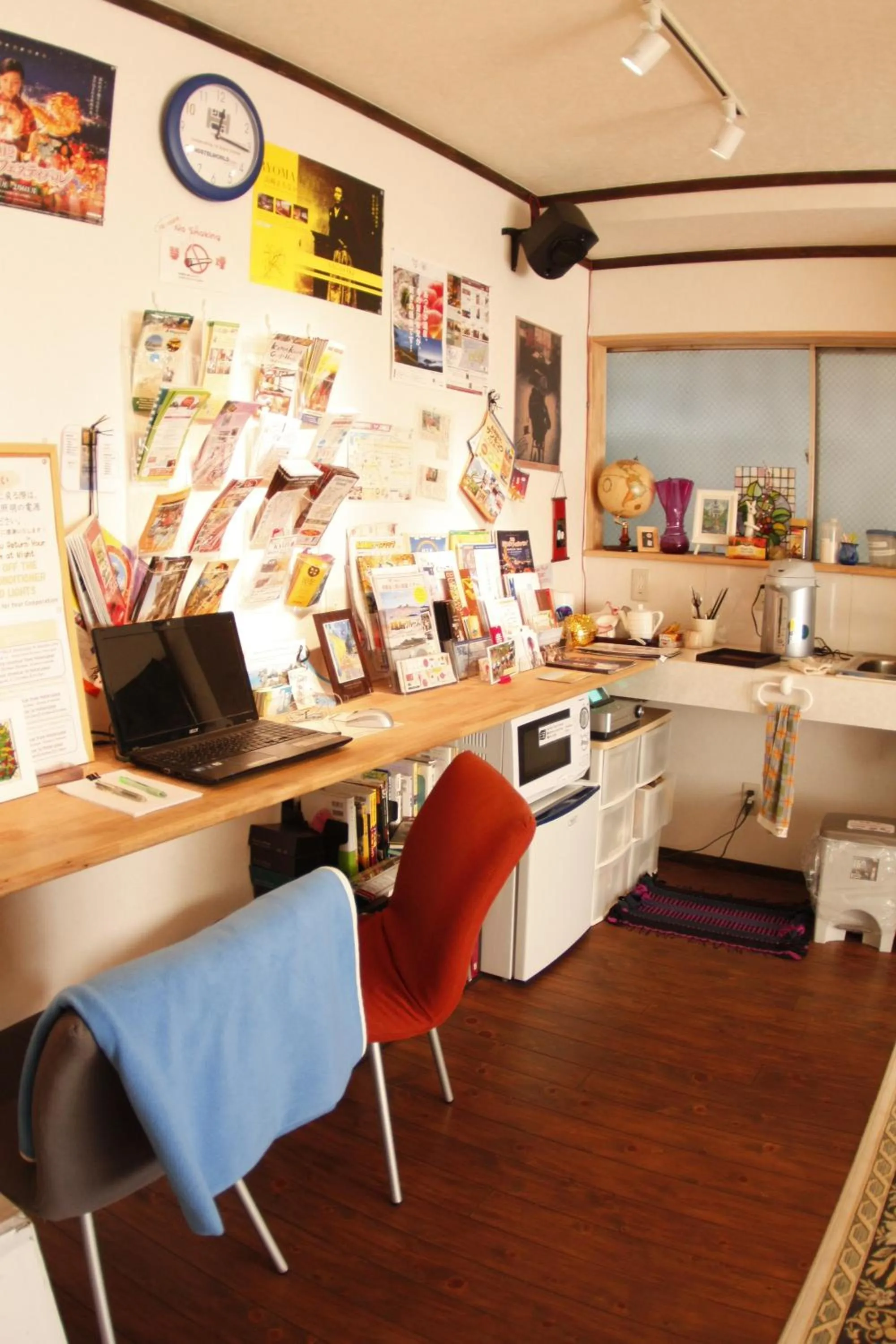 Business facilities in Nagasaki Kagamiya