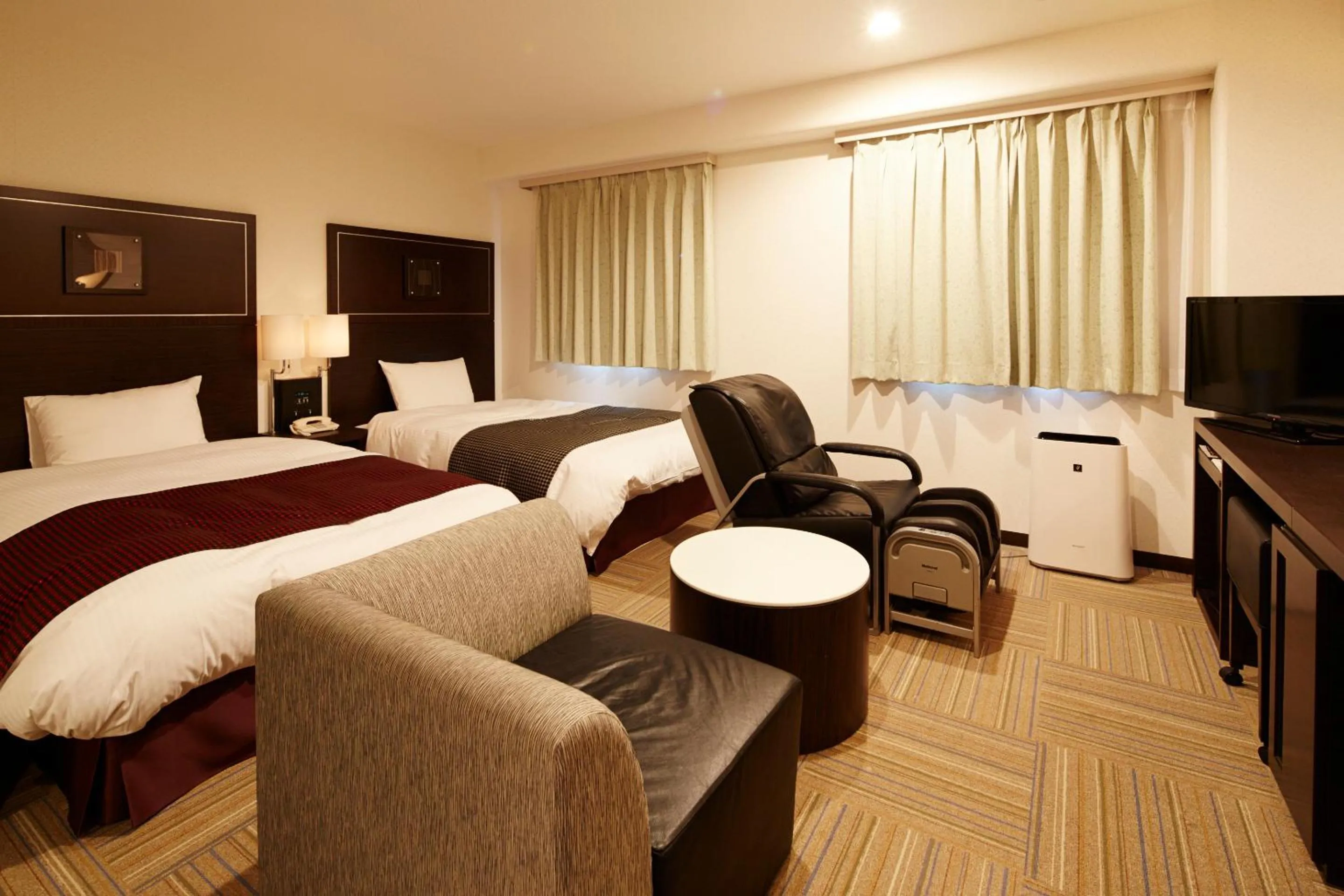 Photo of the whole room, Bed in Ariston Inn Kanda Kitakyusyu Airport