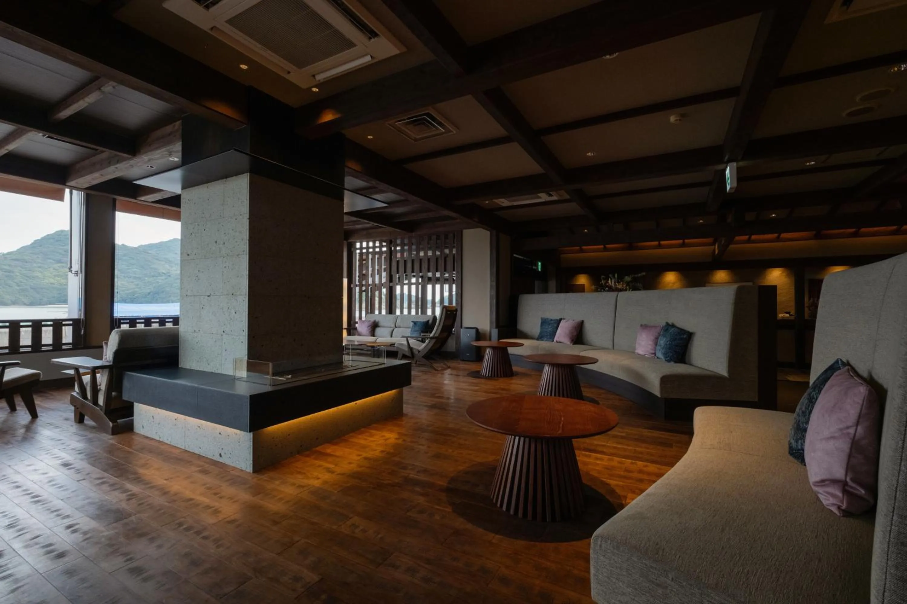 Keishokan Sazanamitei