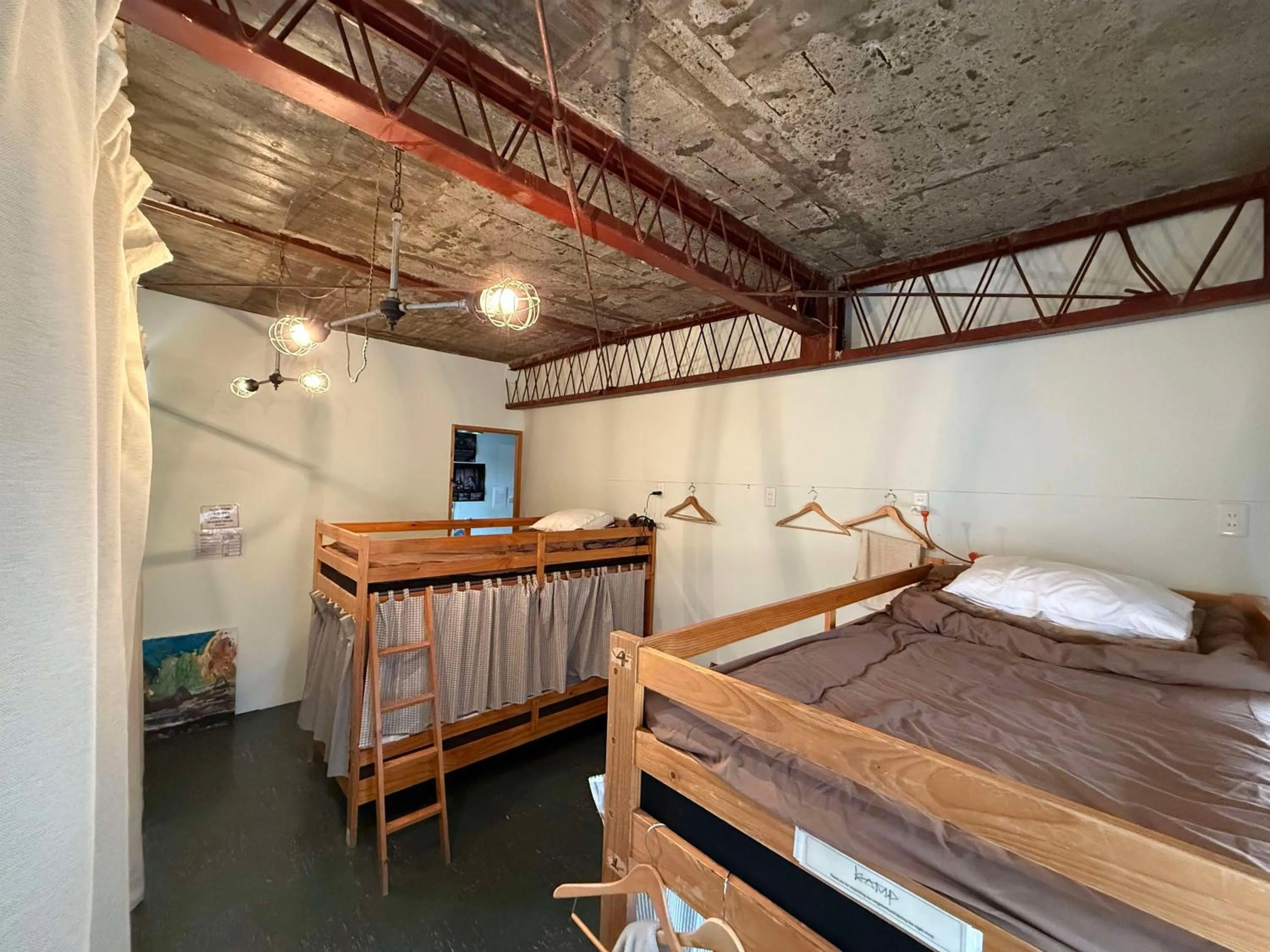 bunk bed, Bed in Kamp Houkan-cho Backpacker's Inn & Lounge