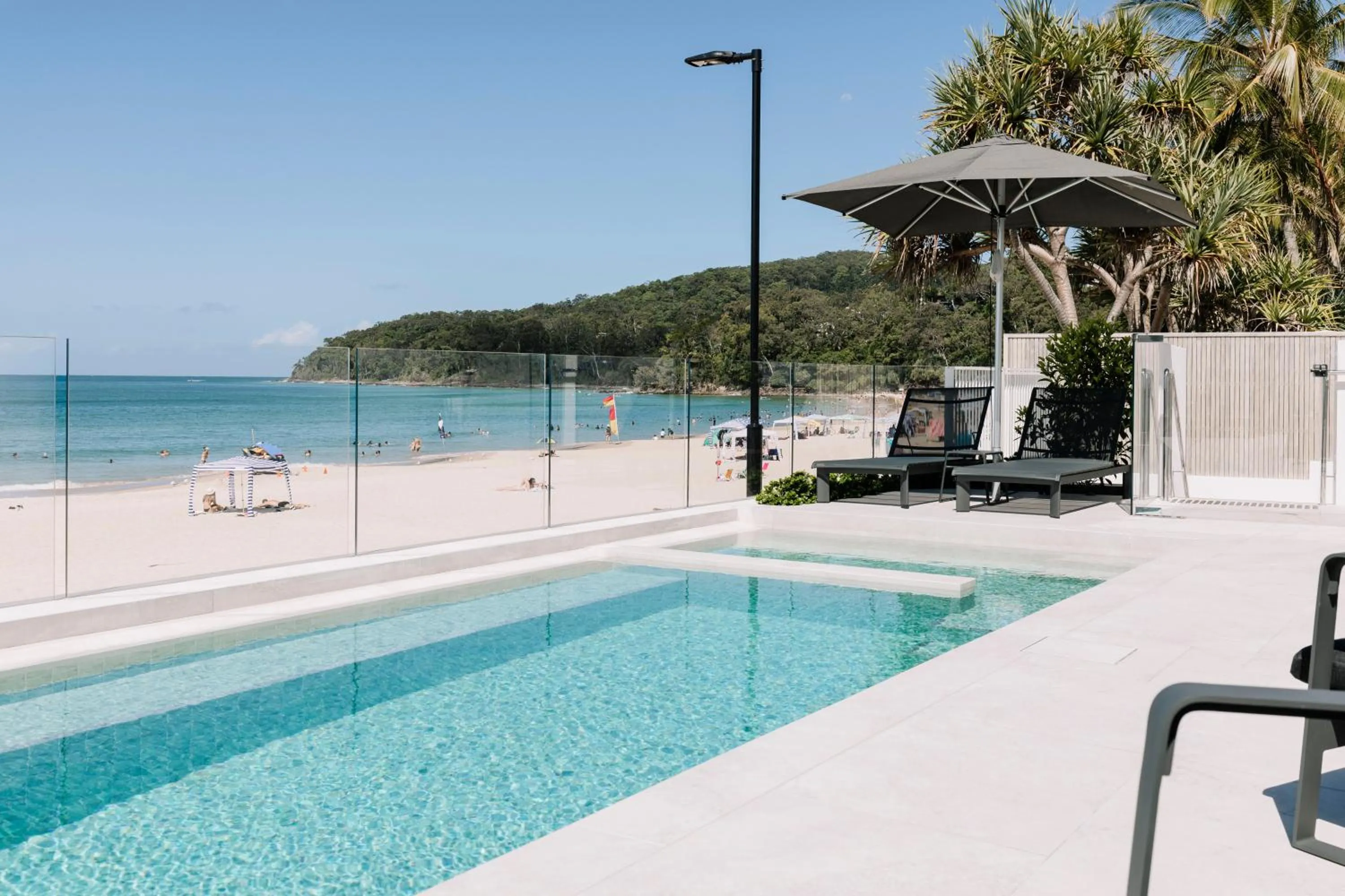 Beach in La Mer Apartments