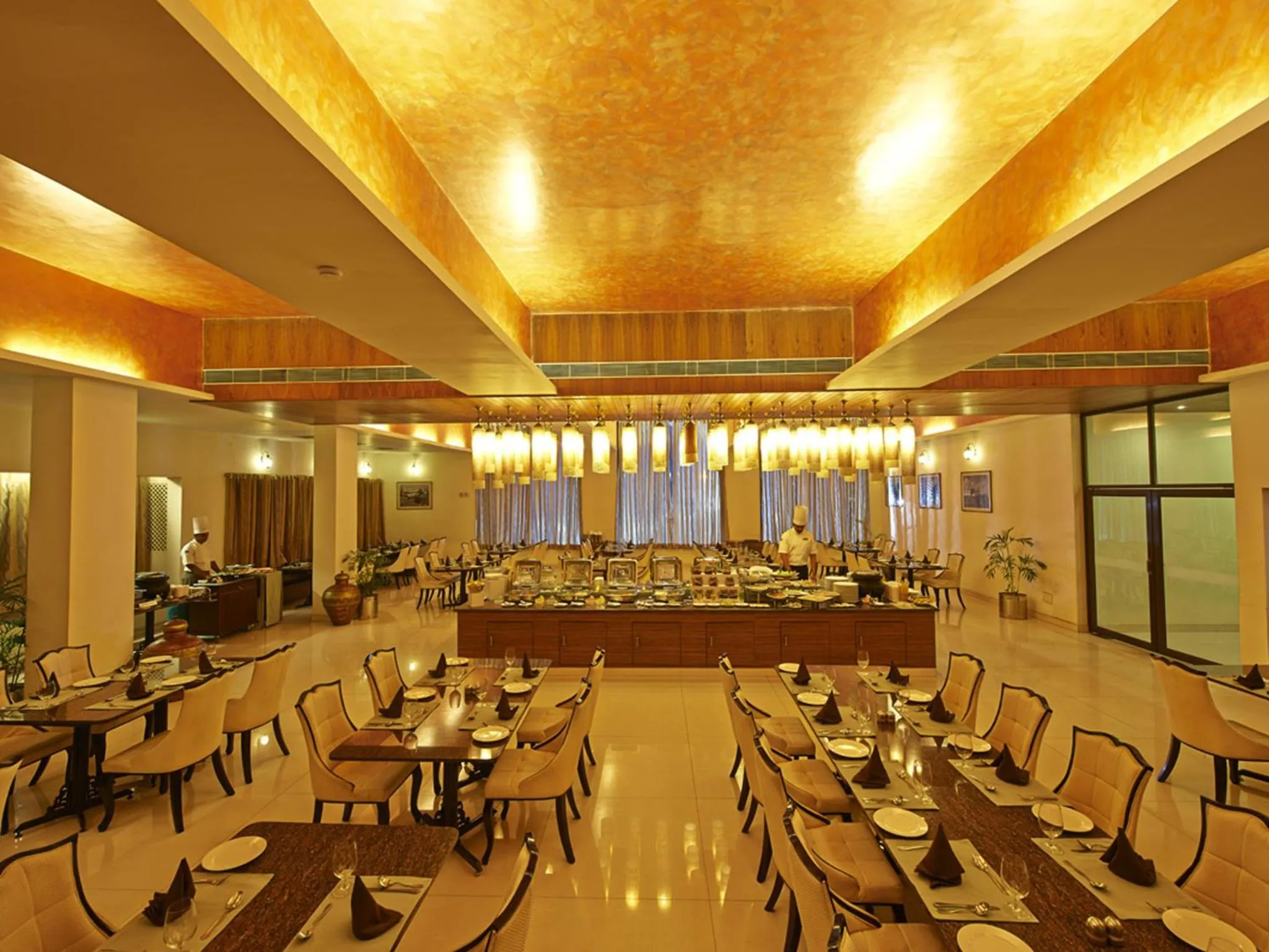 Restaurant/places to eat in Club Mahindra Udaipur