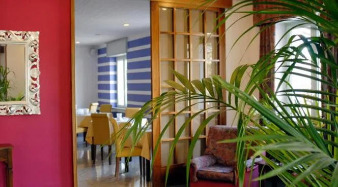 Lounge or bar in Hotel Benacus