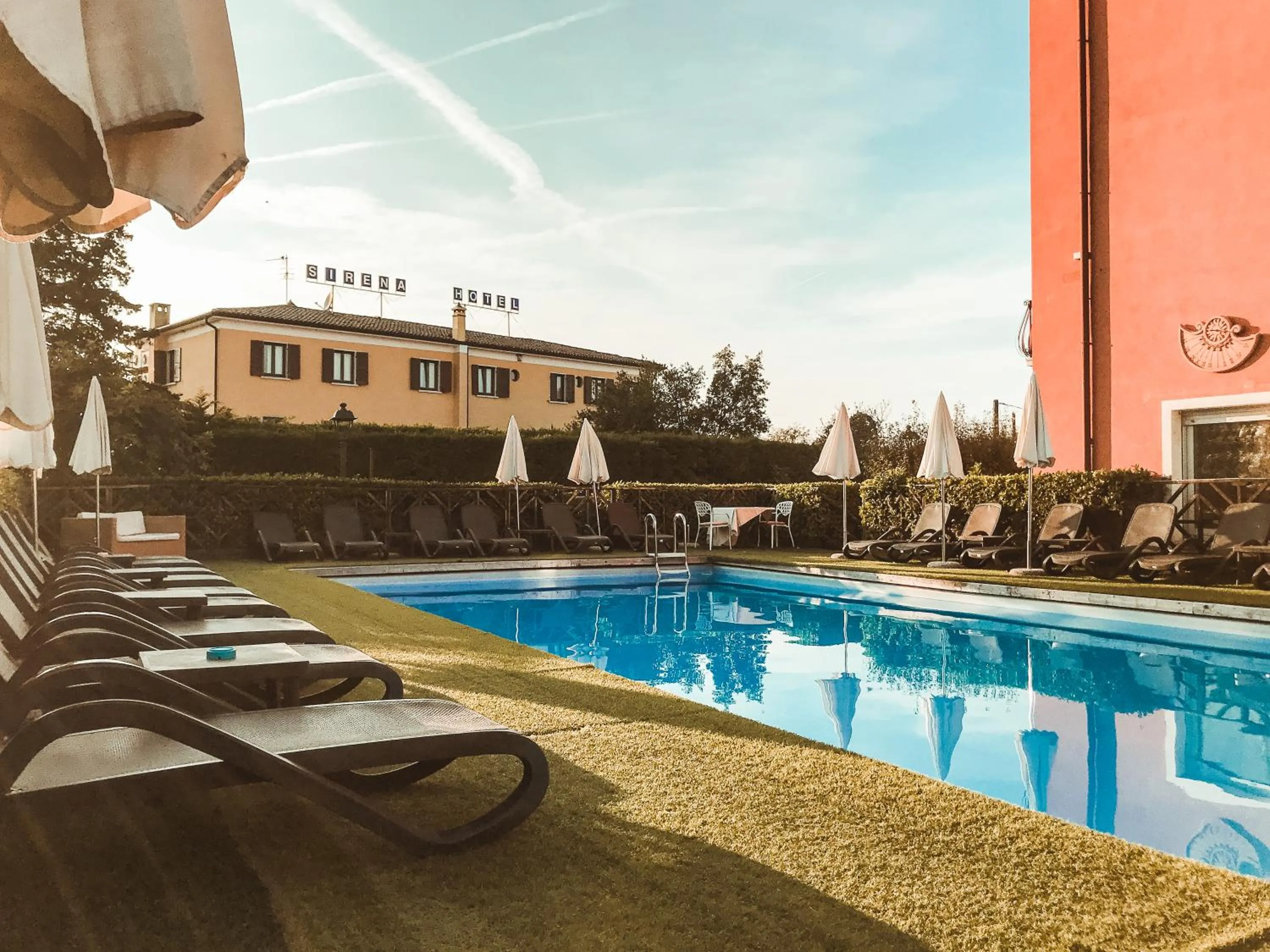 Swimming pool in Hotel Benacus