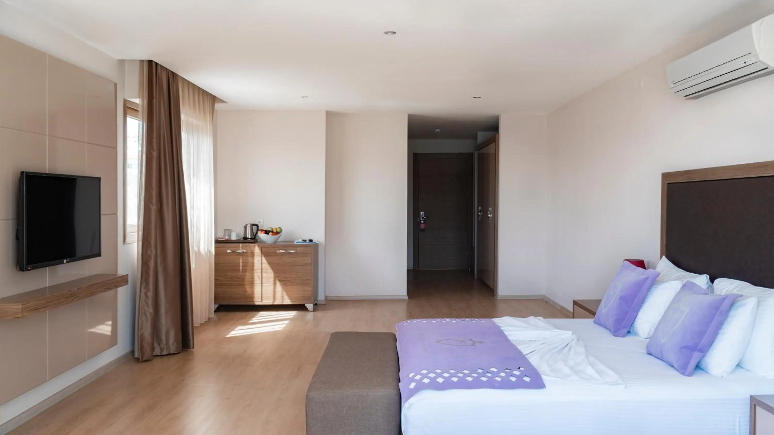 Photo of the whole room in Ladies Beach Suite Hotel