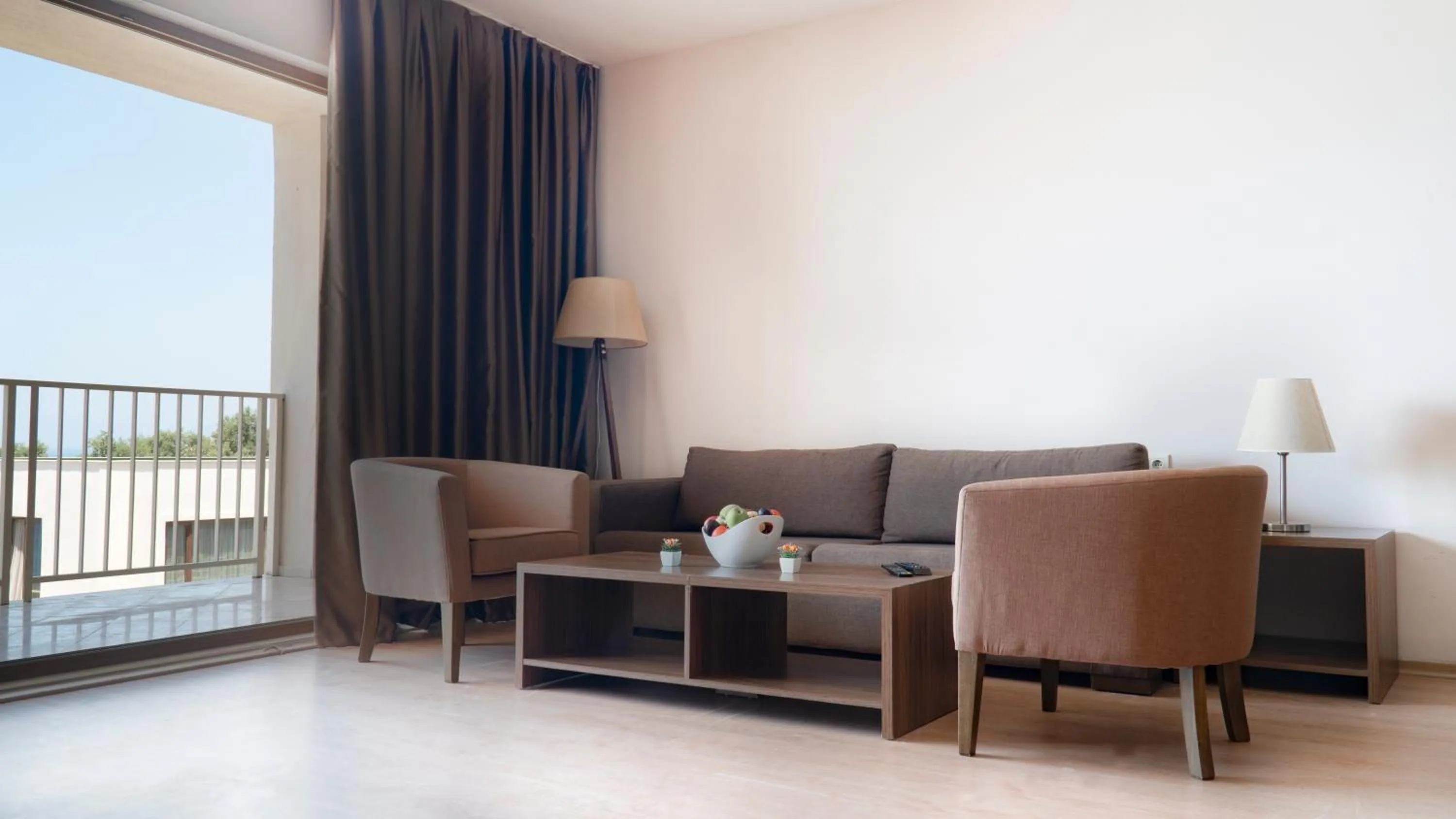 Seating area in Ladies Beach Suite Hotel