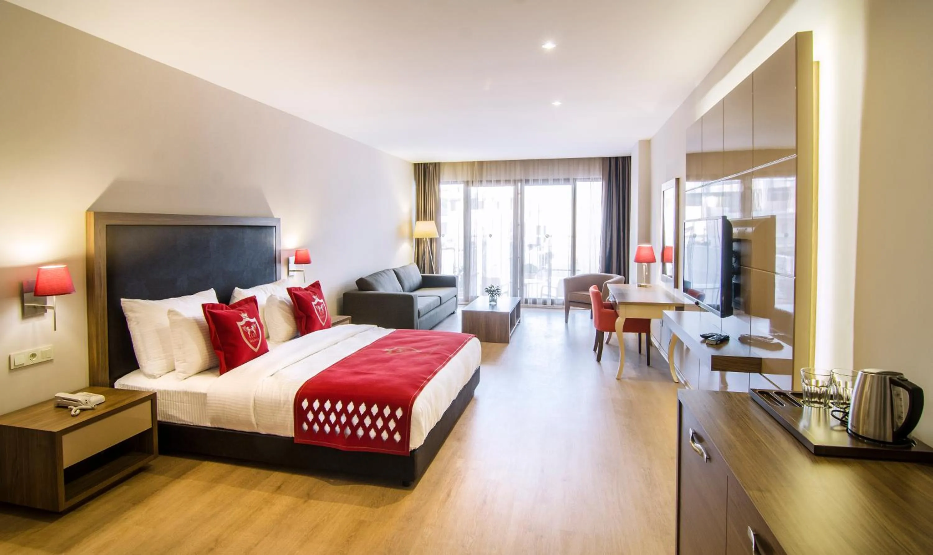 Balcony/Terrace in Ladies Beach Suite Hotel