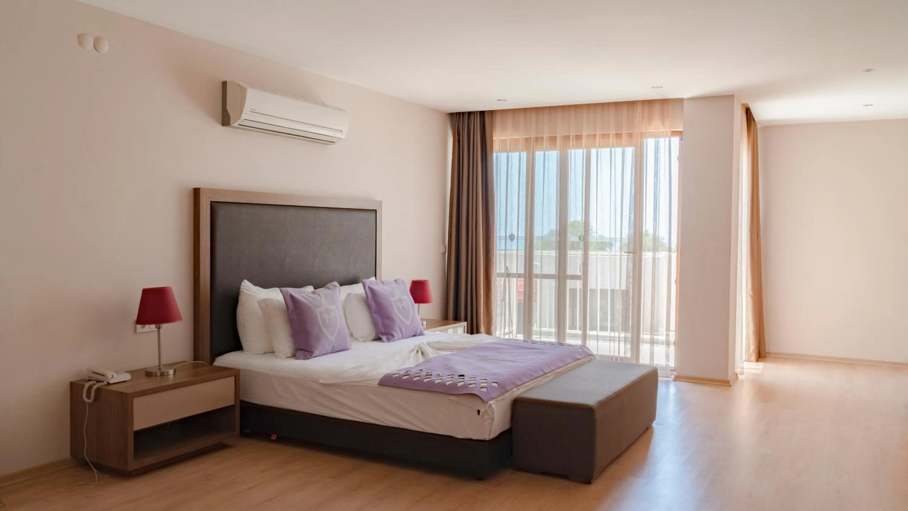 Bedroom in Ladies Beach Suite Hotel