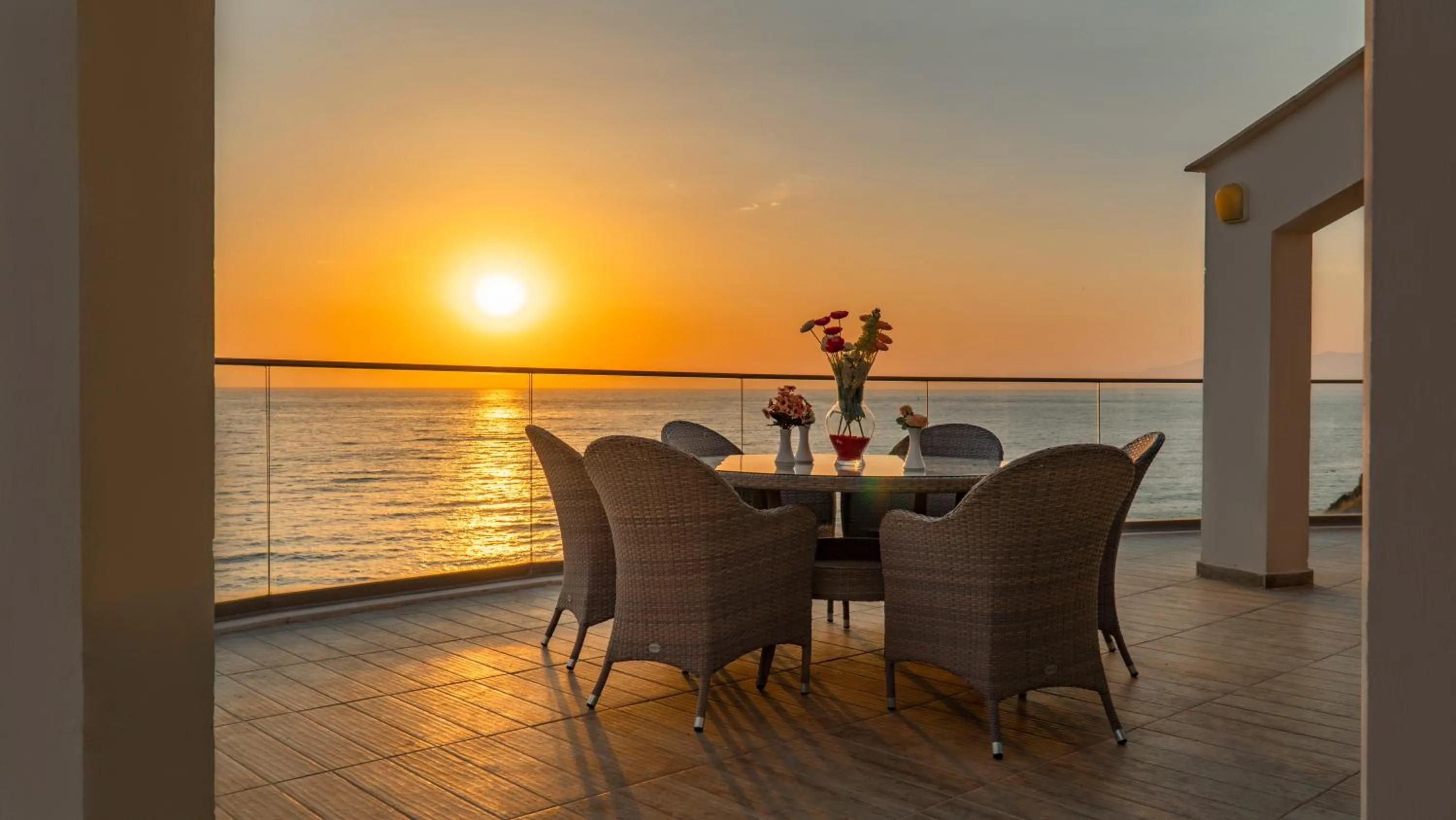 Balcony/Terrace in Ladies Beach Suite Hotel
