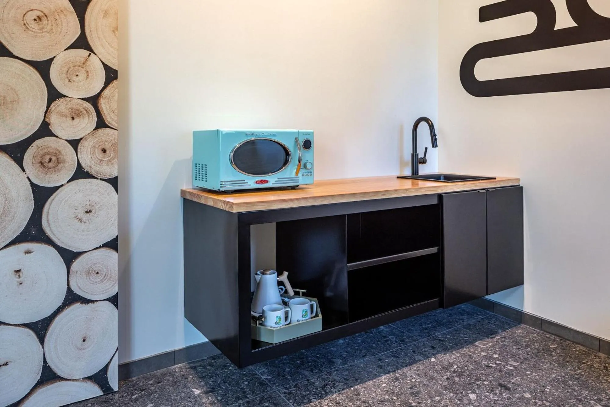 microwave in The SPARROW