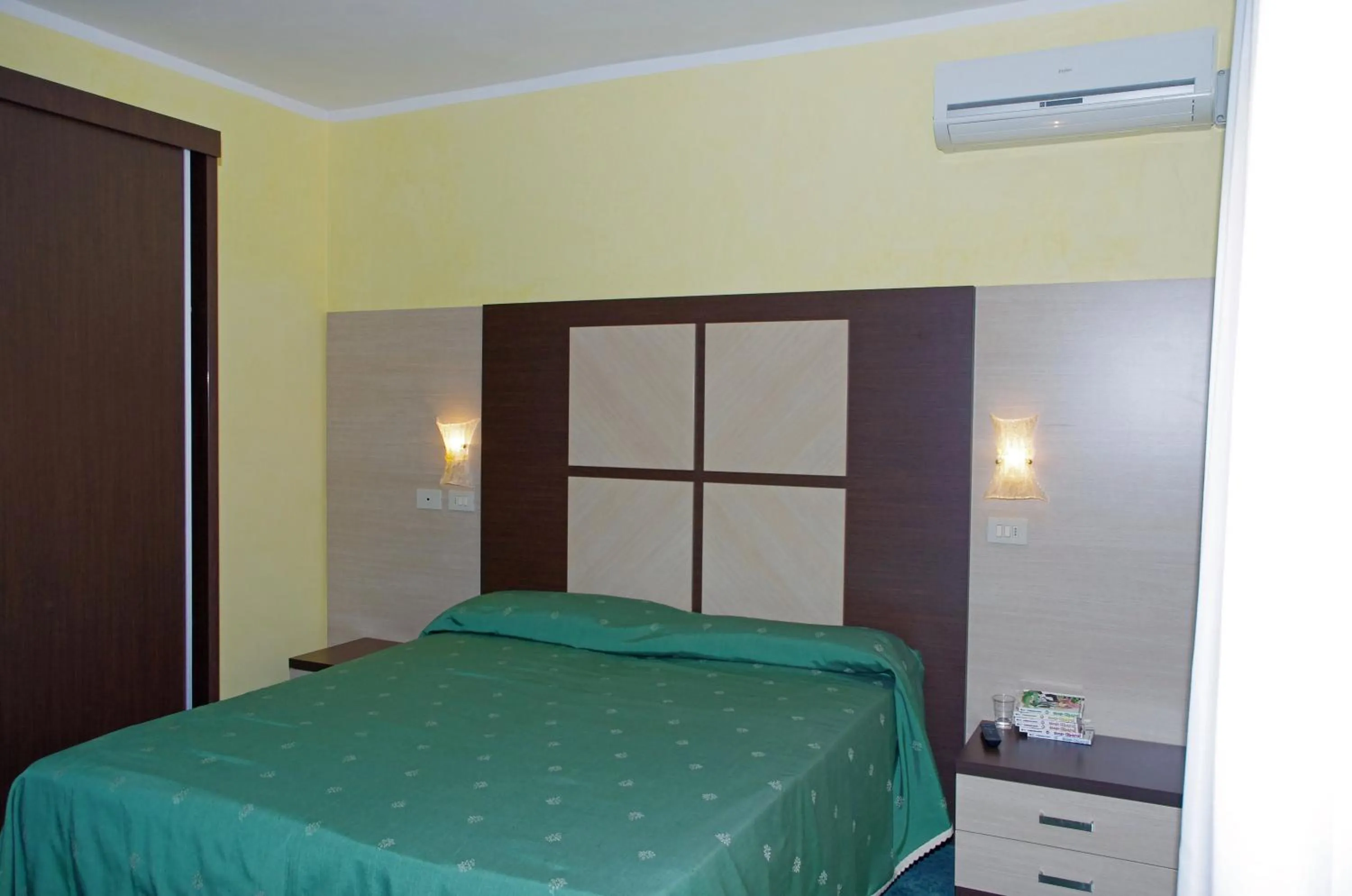 Bedroom in Hotel Gardenia