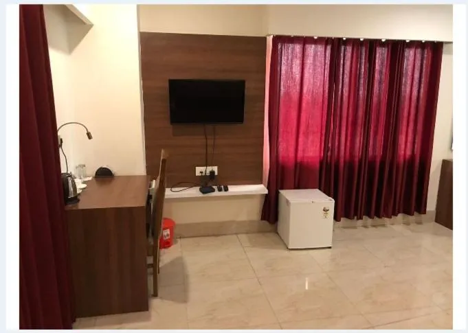 TV and multimedia in Hotel Rajmahal Roorkee