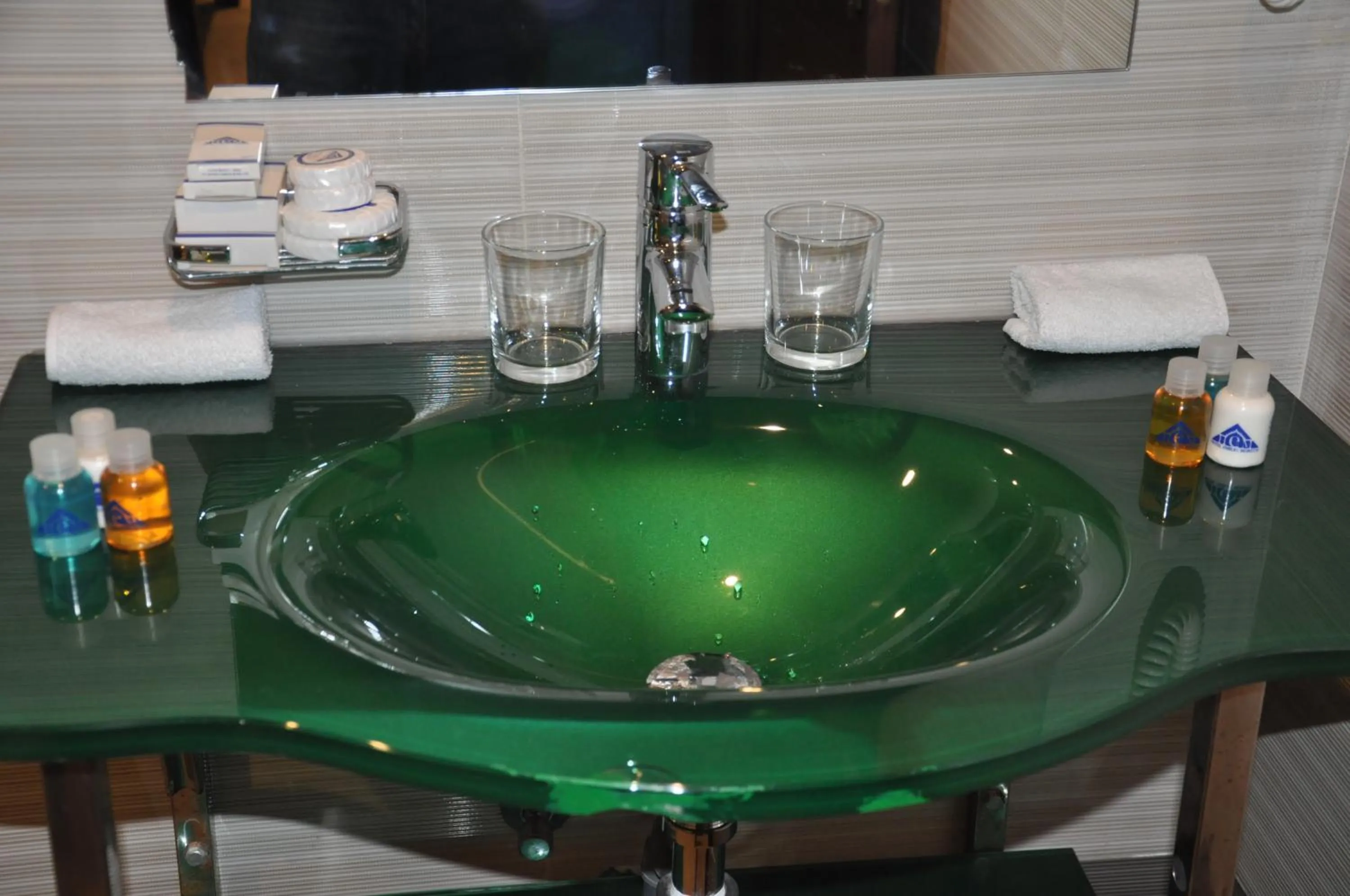 Bathroom in Hotel Emilio Moretti