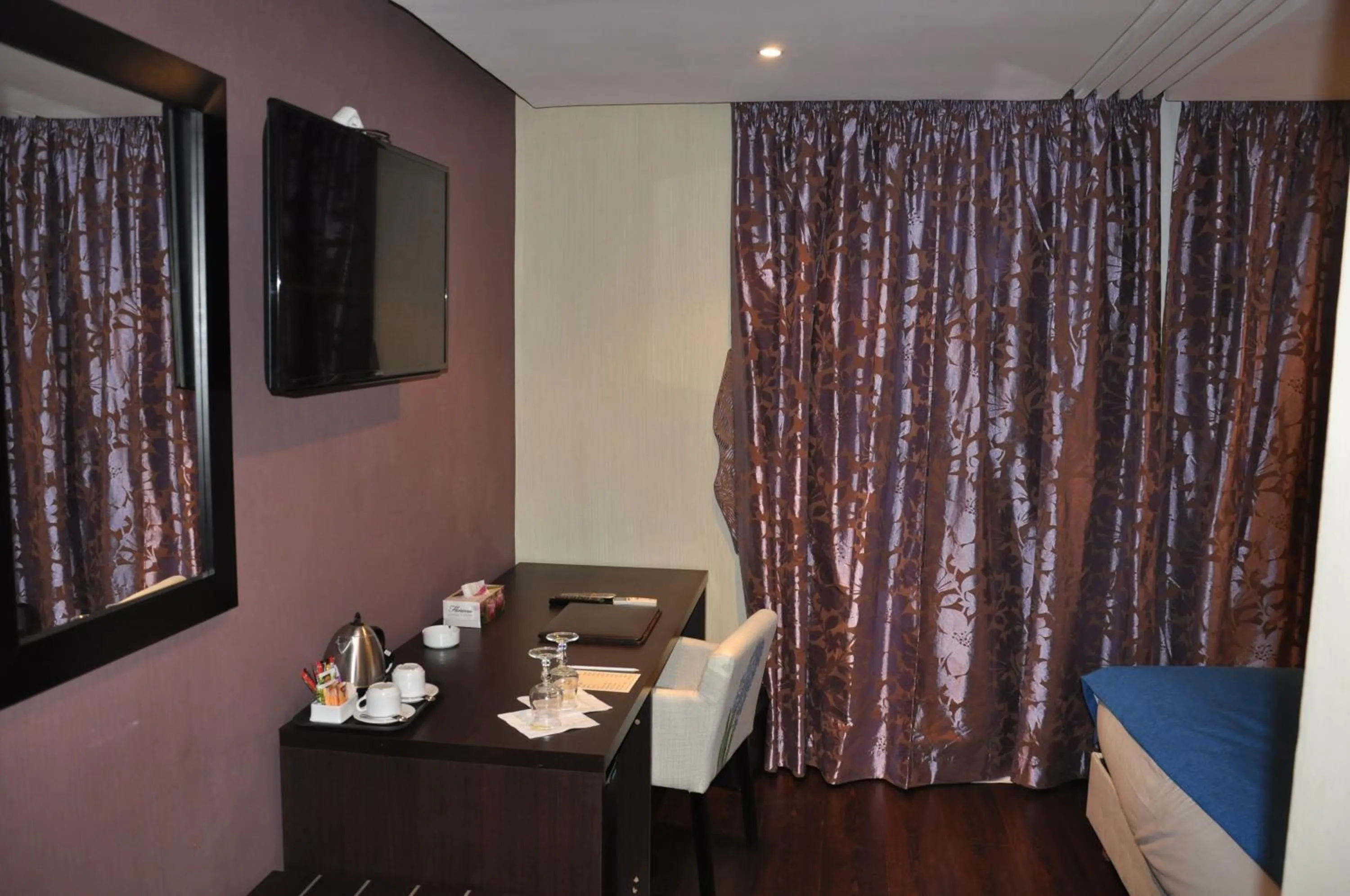 Bedroom, Bed in Hotel Emilio Moretti