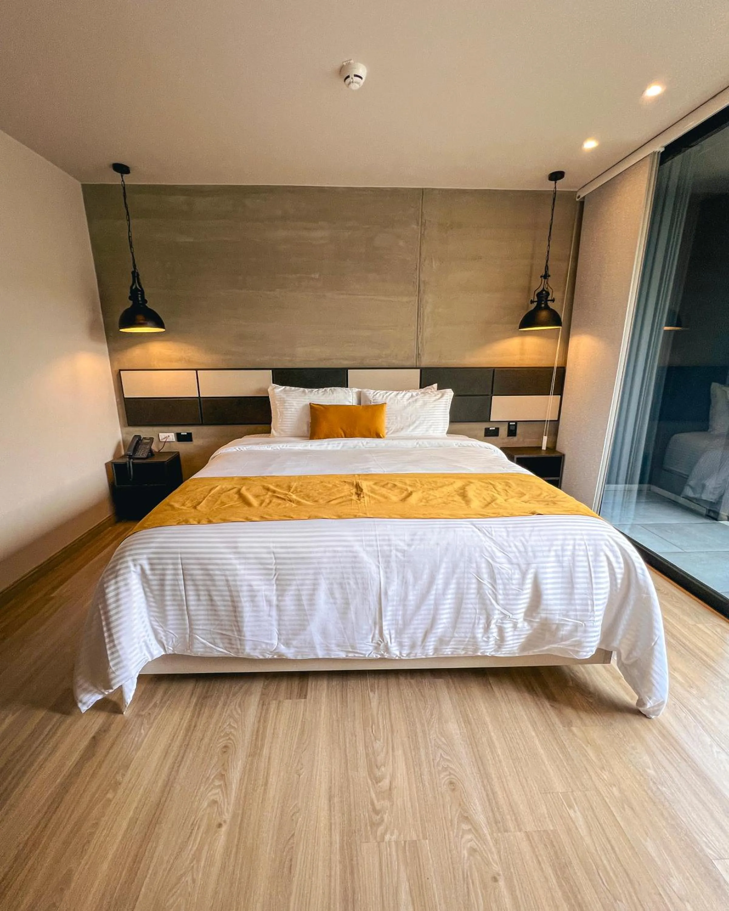 Bed in Balmoral Plaza Hotel