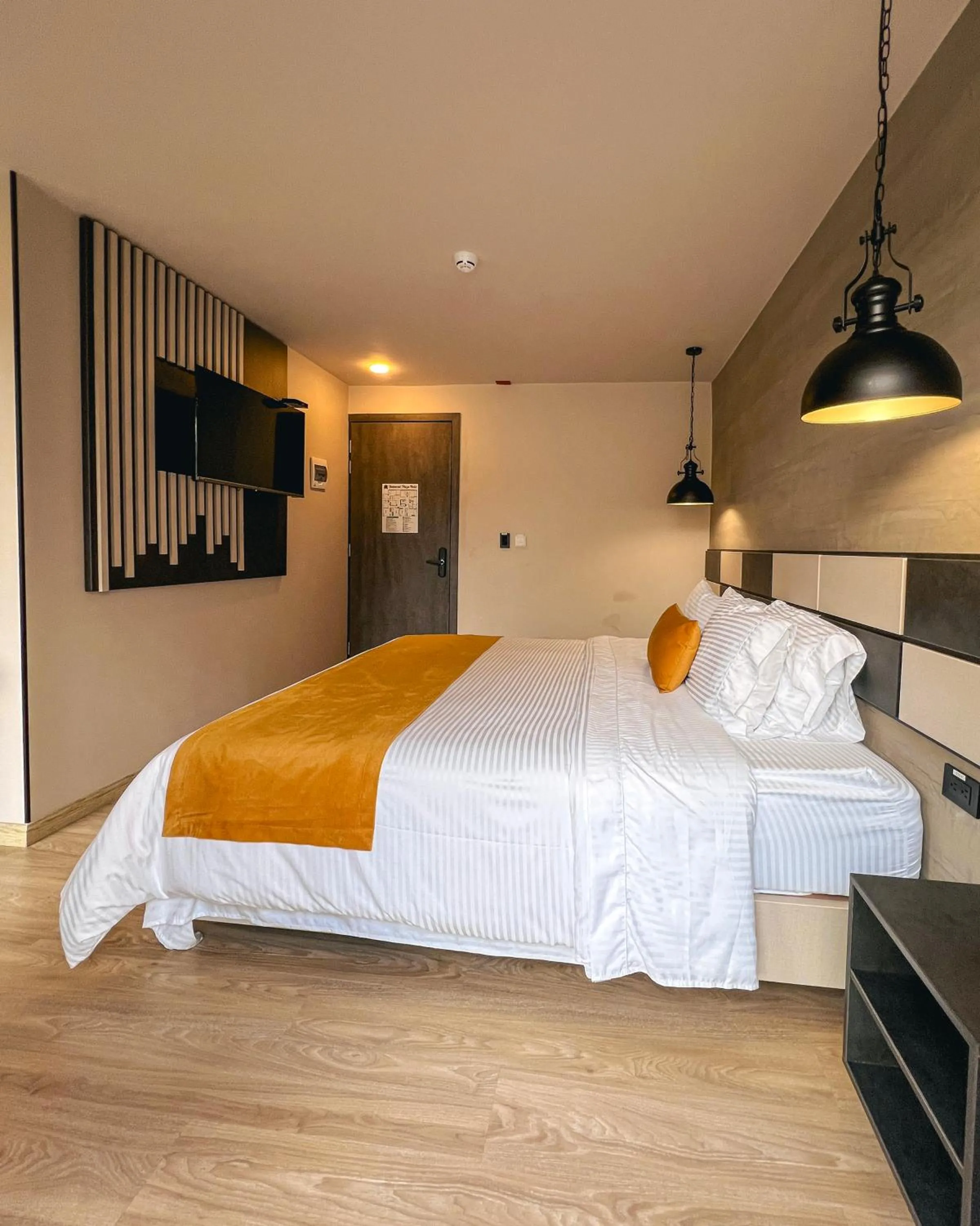 Bed in Balmoral Plaza Hotel