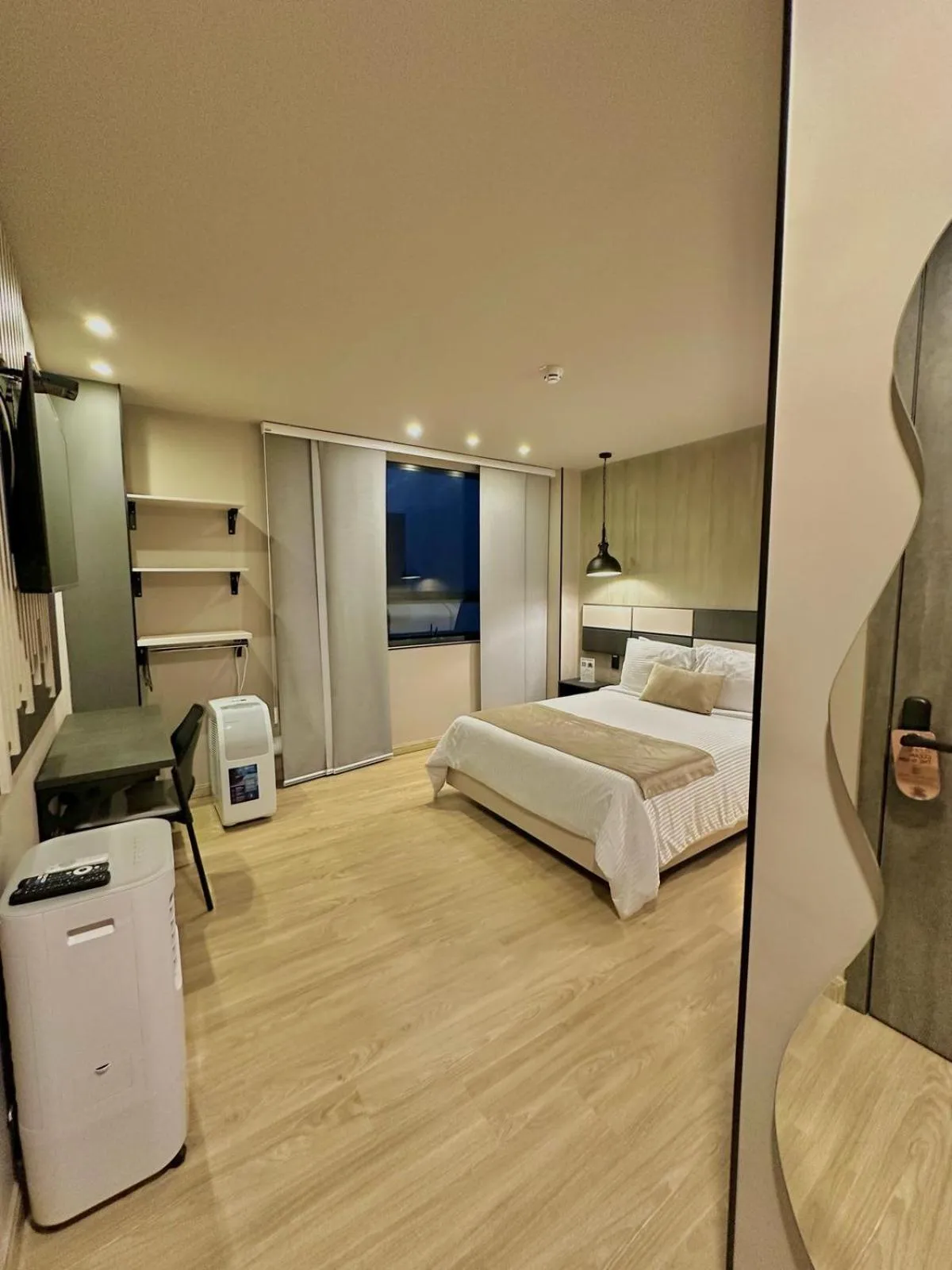 Bed in Balmoral Plaza Hotel