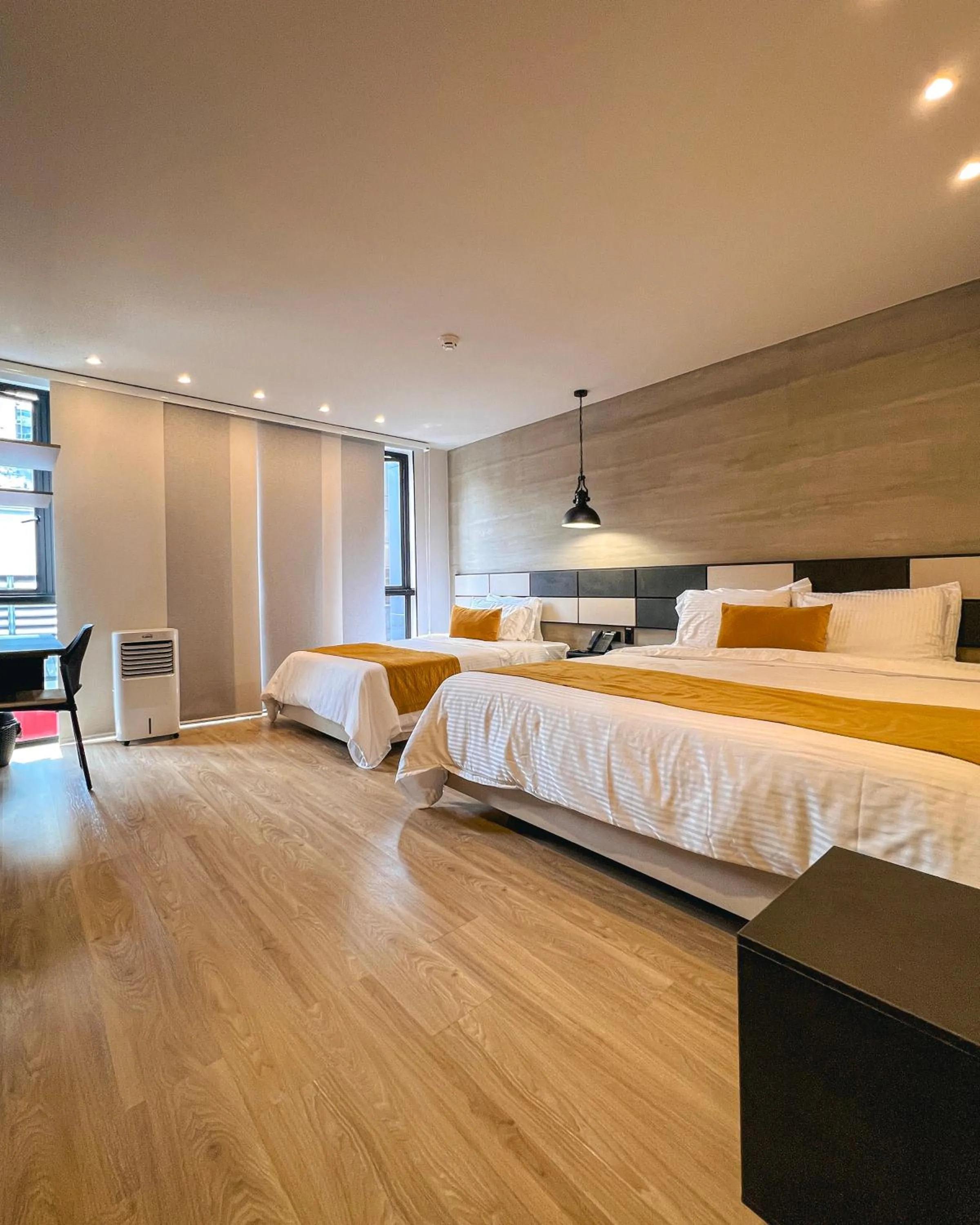 Bed in Balmoral Plaza Hotel