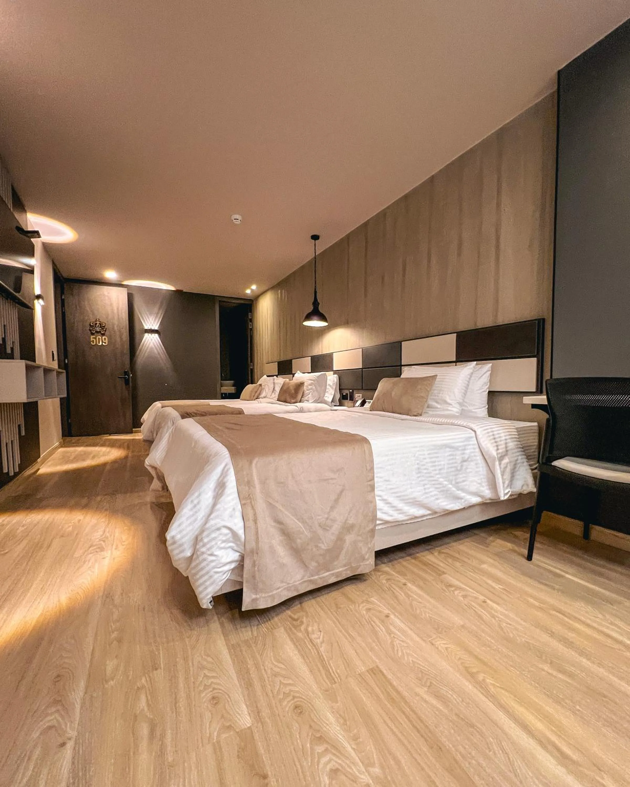 Bed in Balmoral Plaza Hotel