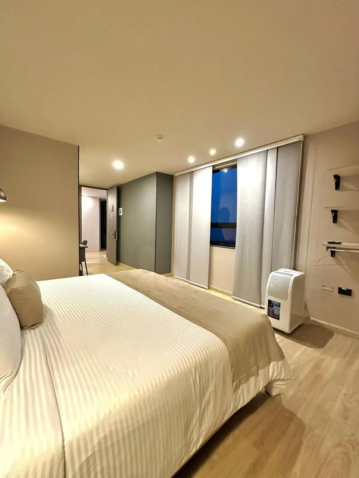 Double Room - single occupancy in Balmoral Plaza Hotel Double Room - single occupancy in Balmoral Plaza Hotel